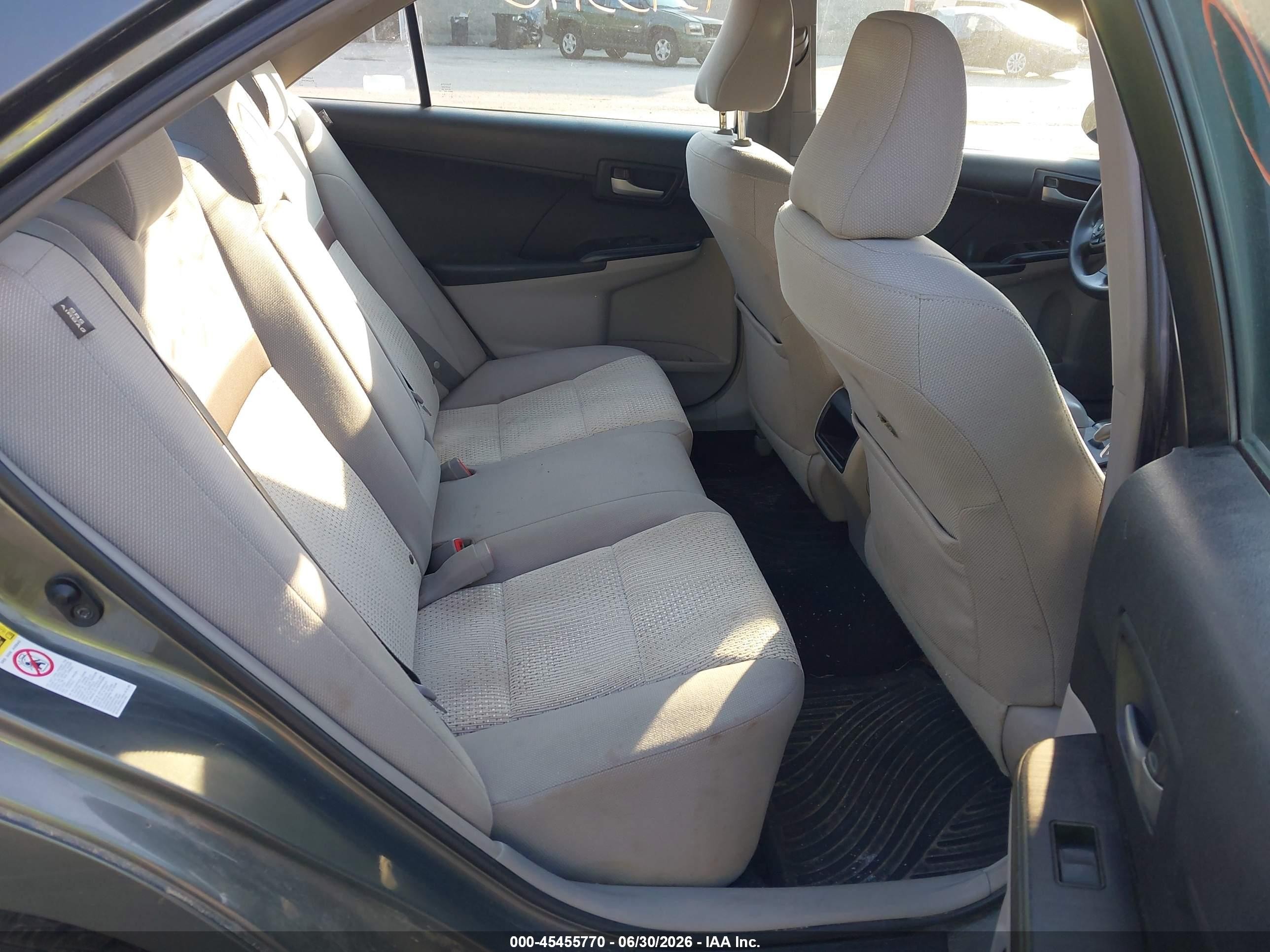 2012 Toyota Camry Le Green vin: 4T4BF1FK5CR189930