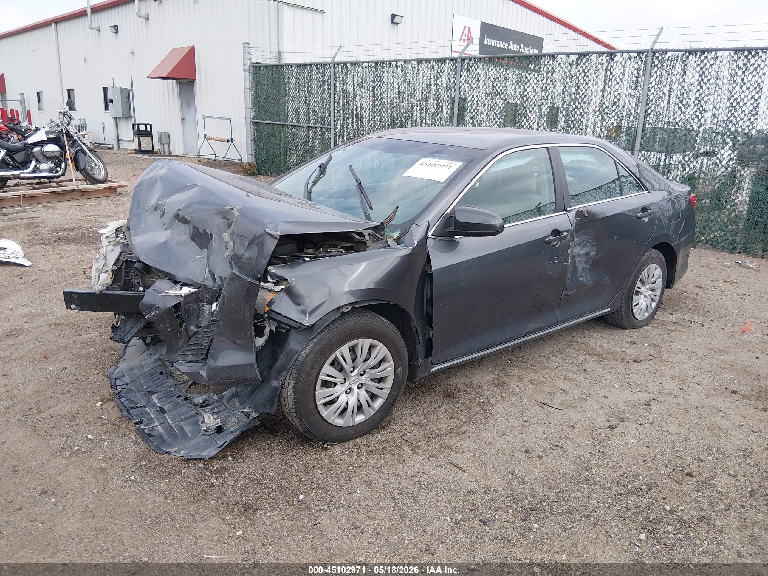 2012 Toyota Camry Le Gray vin: 4T4BF1FK5CR192519