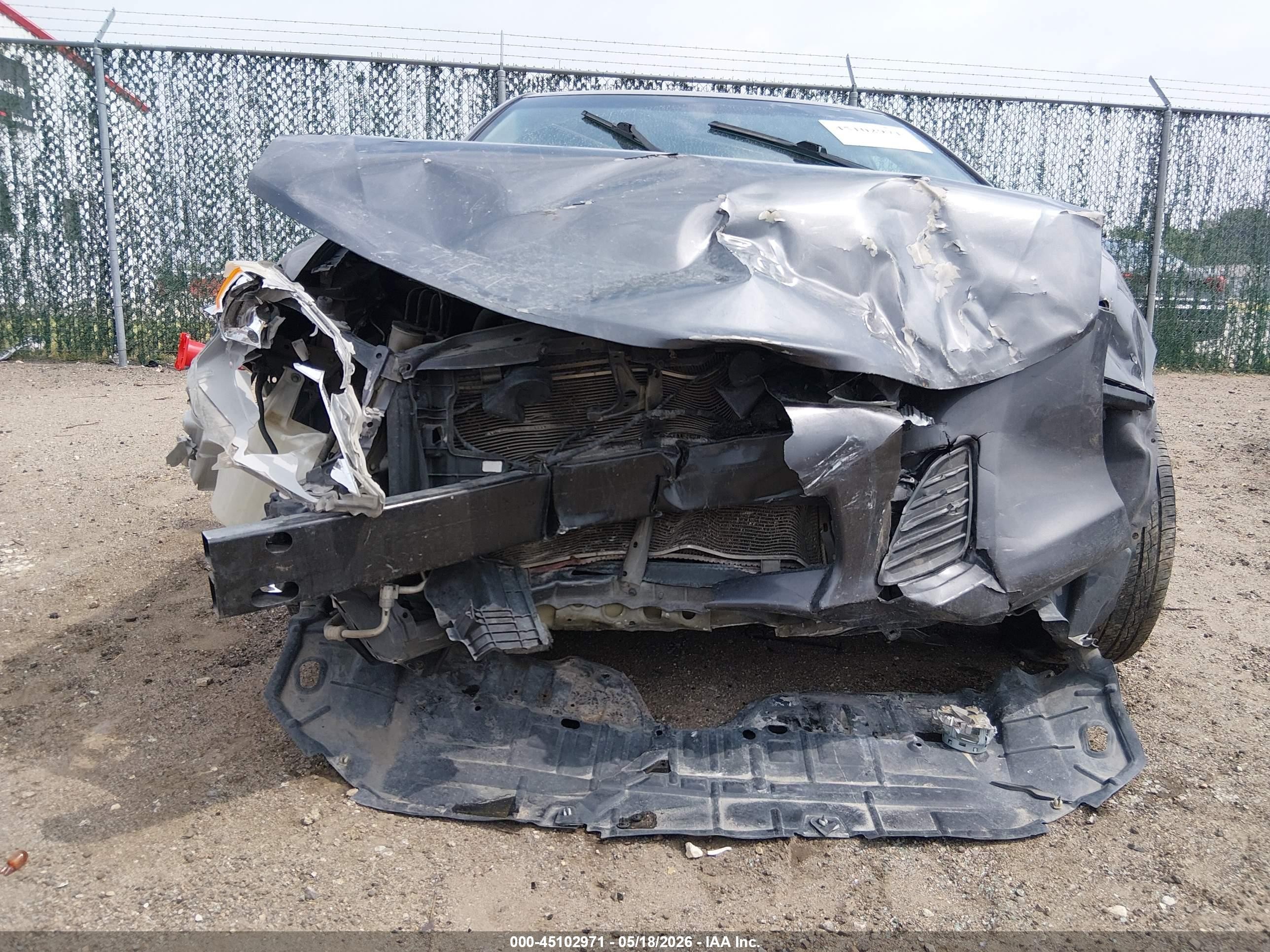 2012 Toyota Camry Le Gray vin: 4T4BF1FK5CR192519