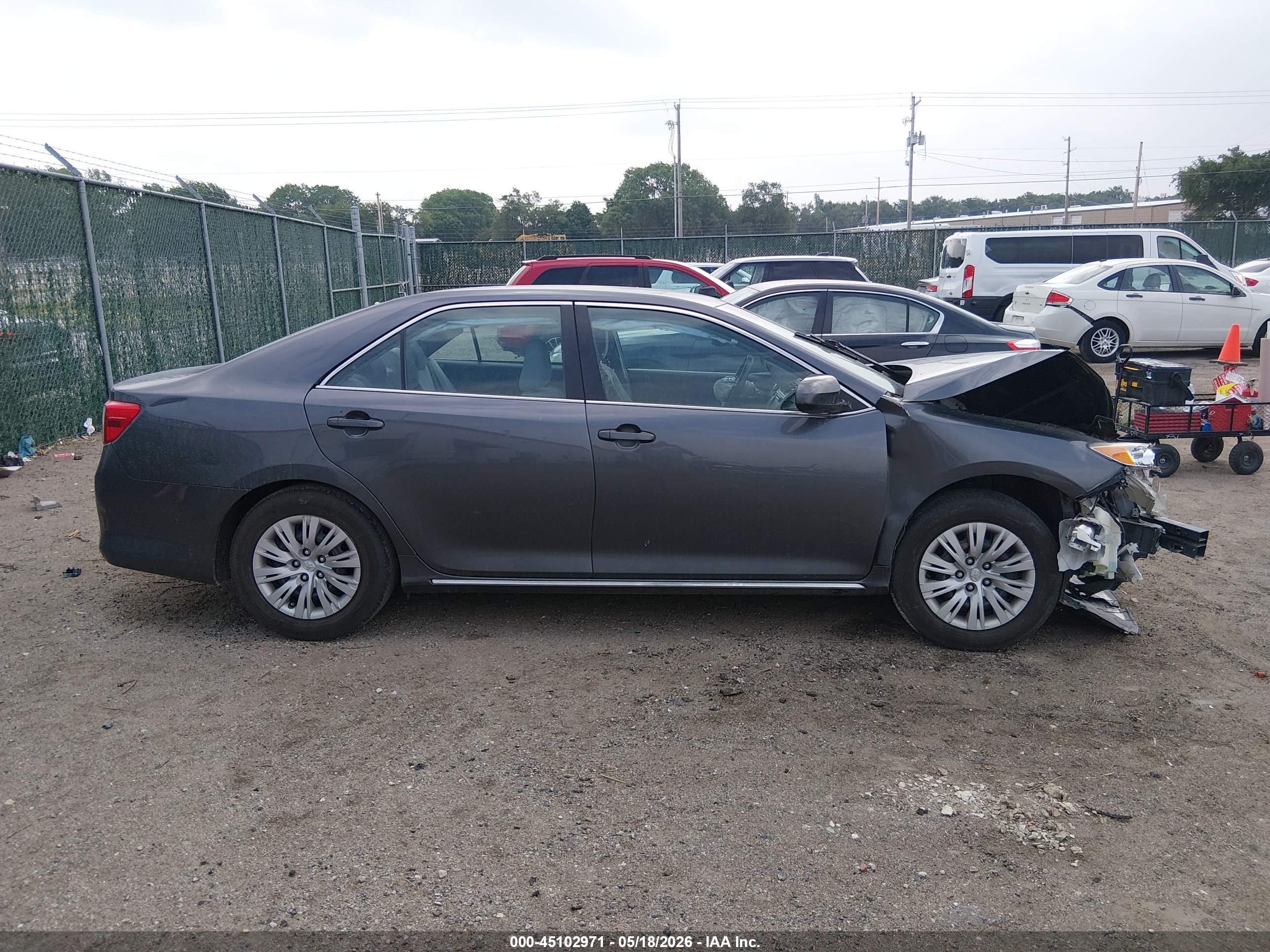 2012 Toyota Camry Le Gray vin: 4T4BF1FK5CR192519