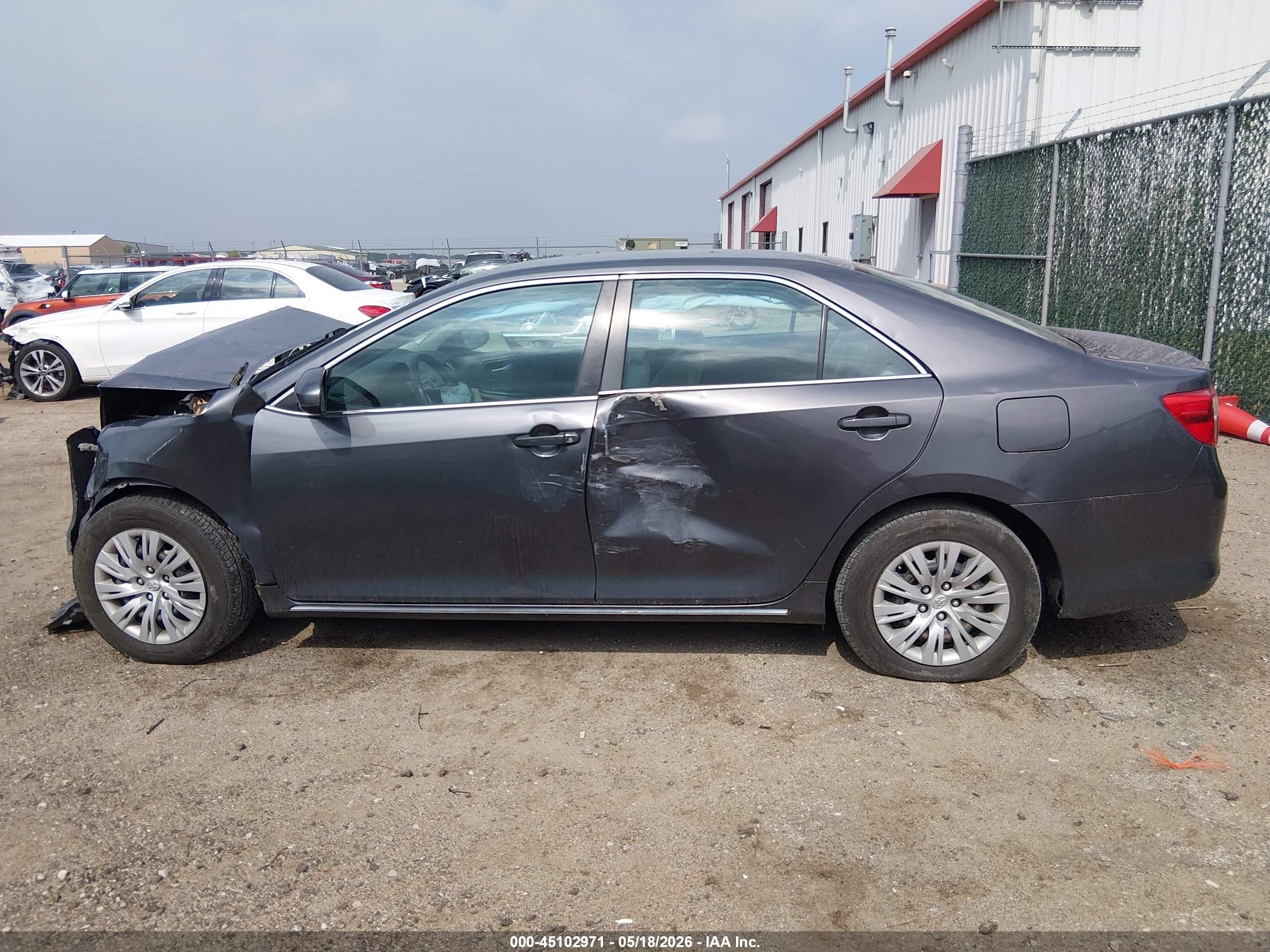 2012 Toyota Camry Le Gray vin: 4T4BF1FK5CR192519