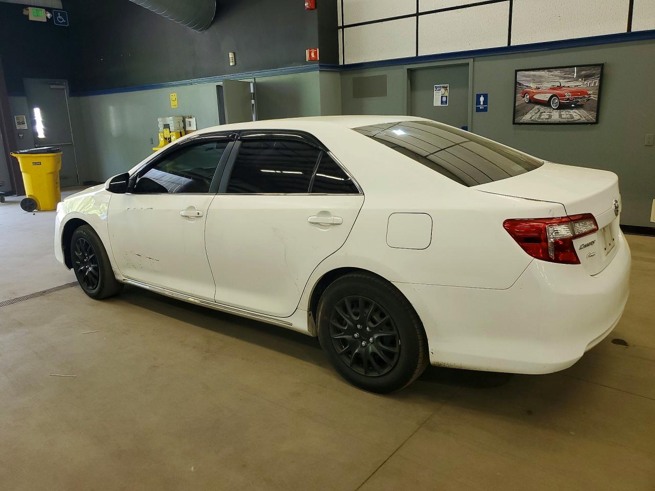 2012 Toyota Camry Le White vin: 4T4BF1FK5CR197039