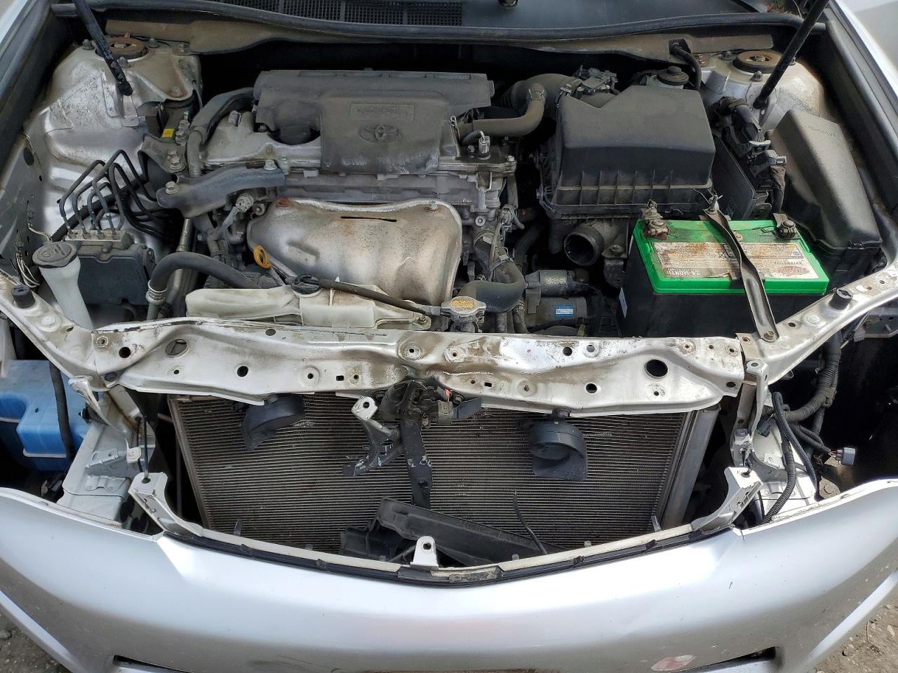2012 Toyota Camry Le Серебряный vin: 4T4BF1FK5CR213725