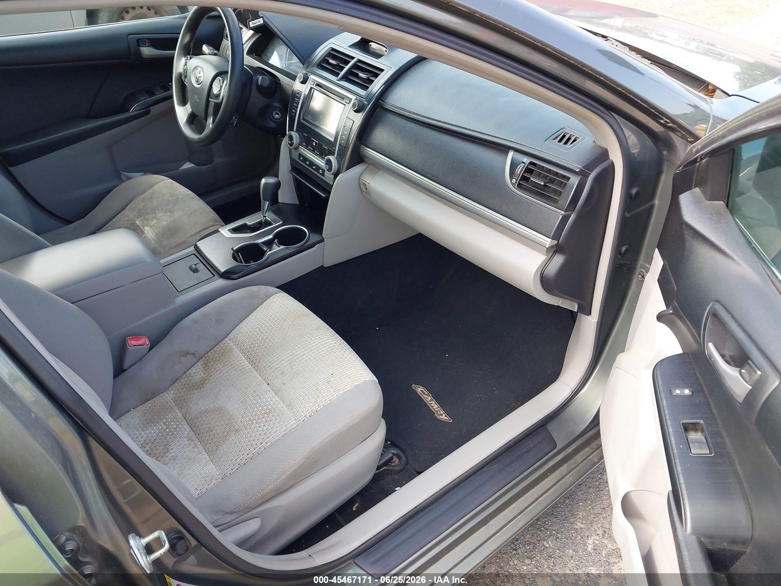 2012 Toyota Camry Le Gray vin: 4T4BF1FK5CR230749