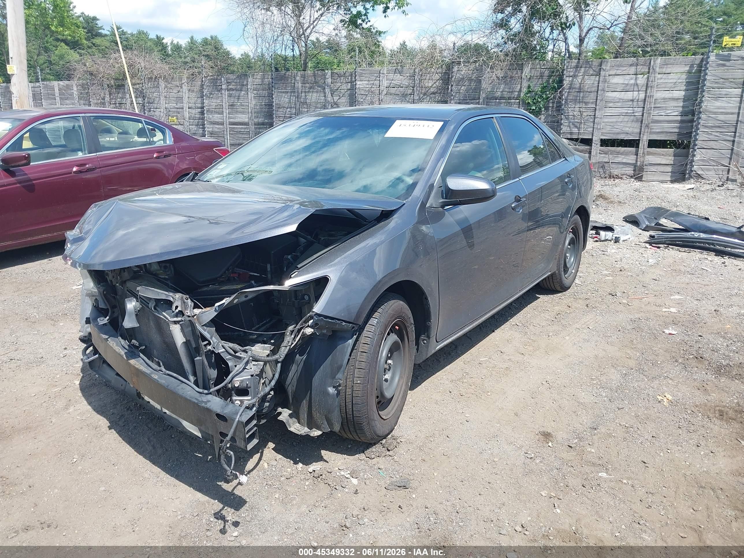 2013 Toyota Camry Le Серый vin: 4T4BF1FK5DR289057