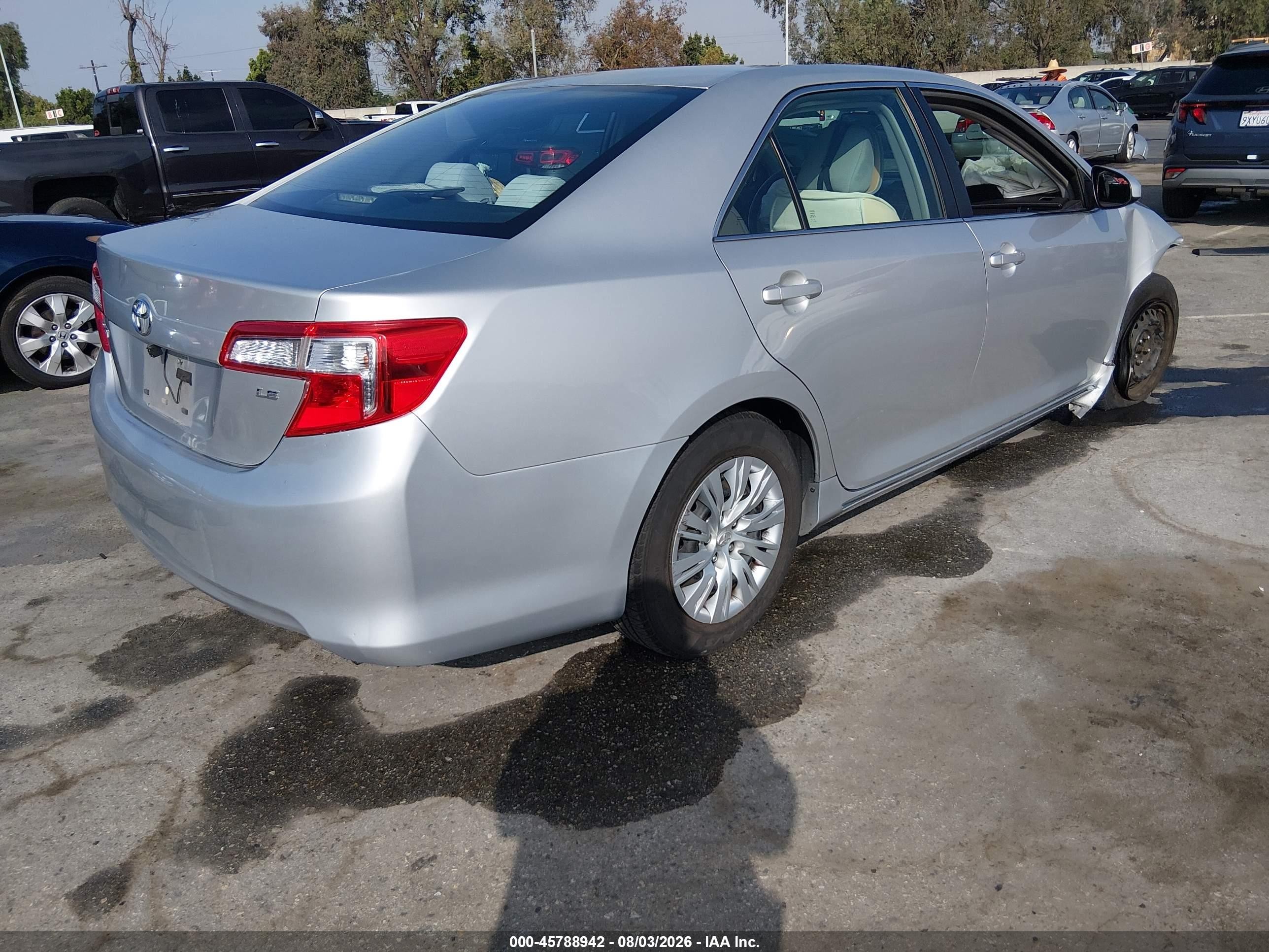 2013 Toyota Camry Le Silver vin: 4T4BF1FK5DR290824