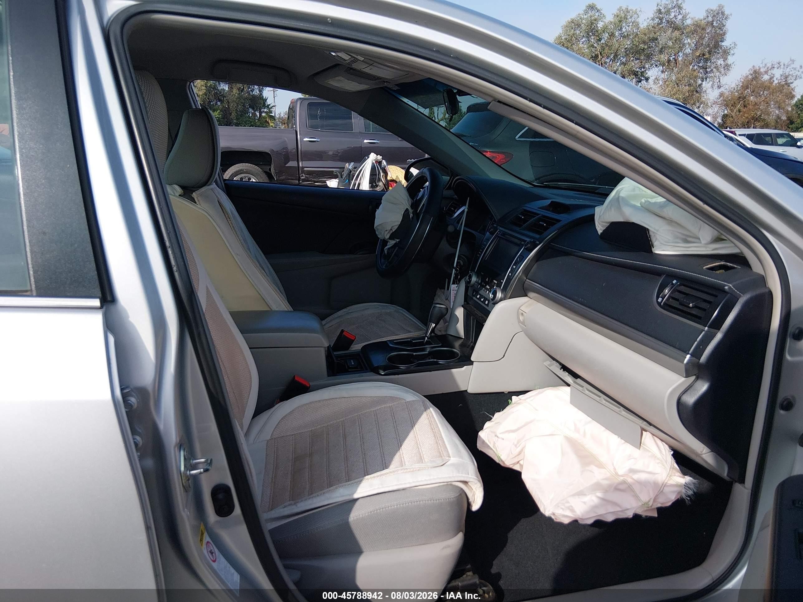 2013 Toyota Camry Le Silver vin: 4T4BF1FK5DR290824