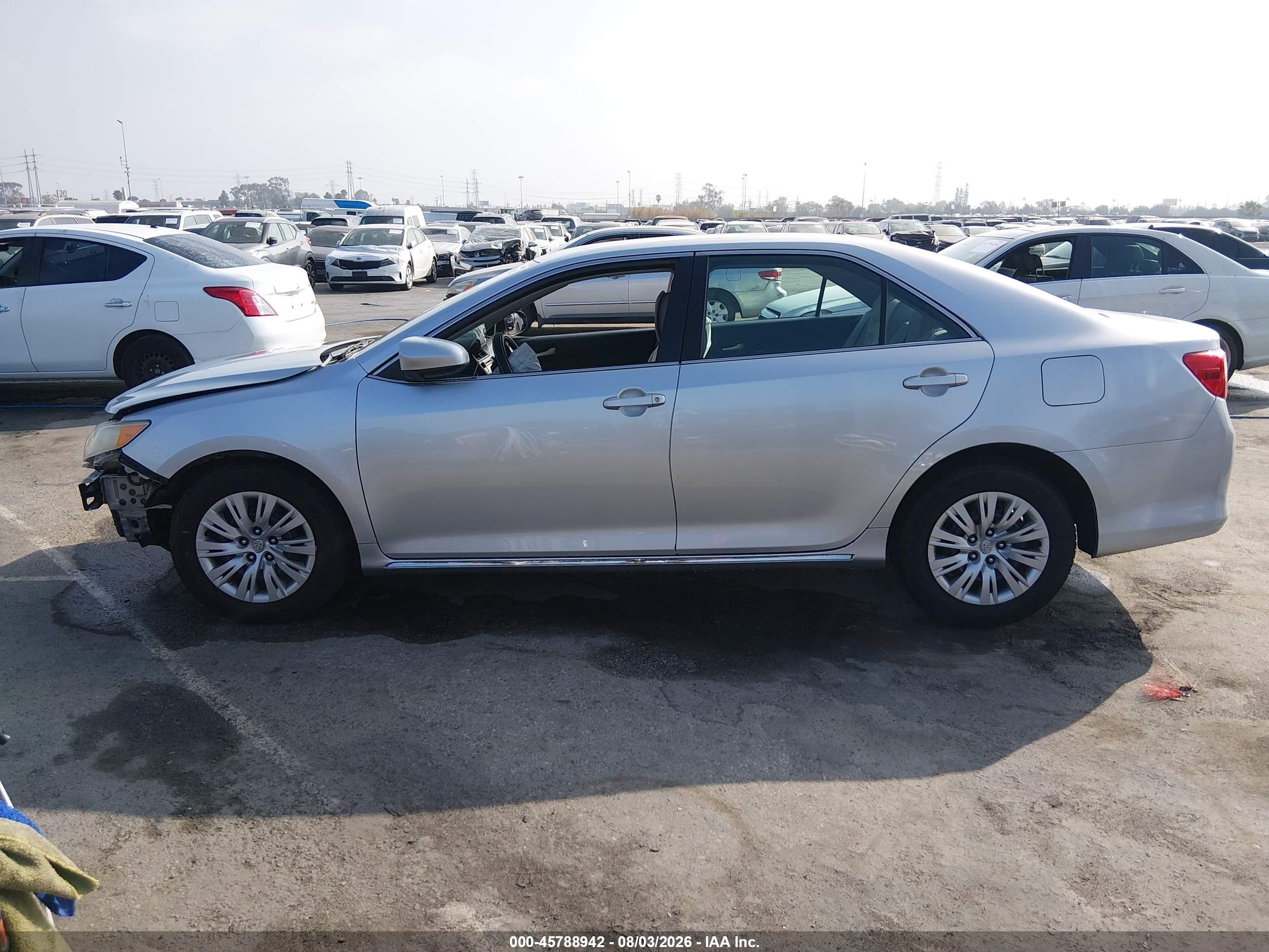 2013 Toyota Camry Le Silver vin: 4T4BF1FK5DR290824