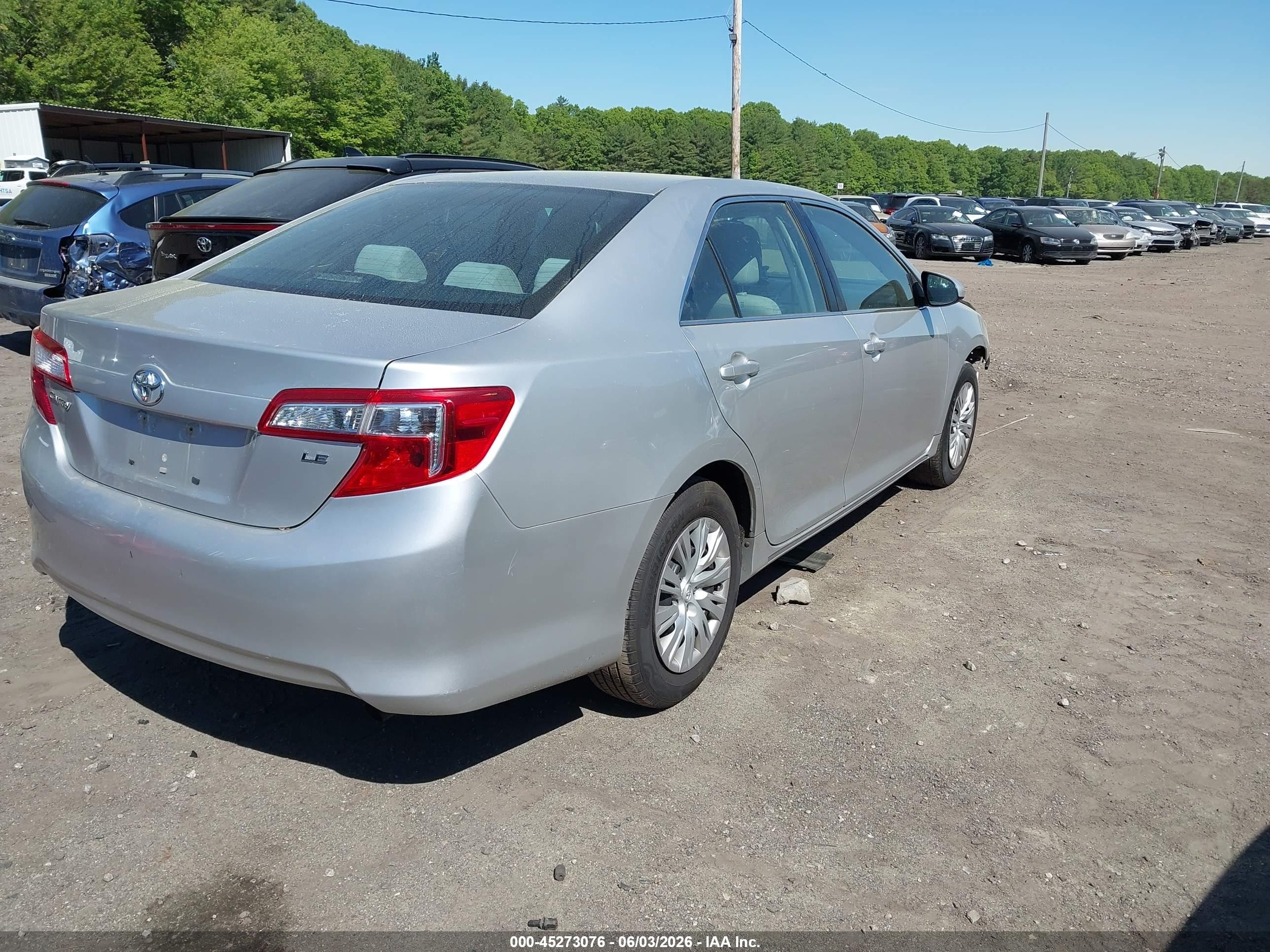2013 Toyota Camry Le Silver vin: 4T4BF1FK5DR292332