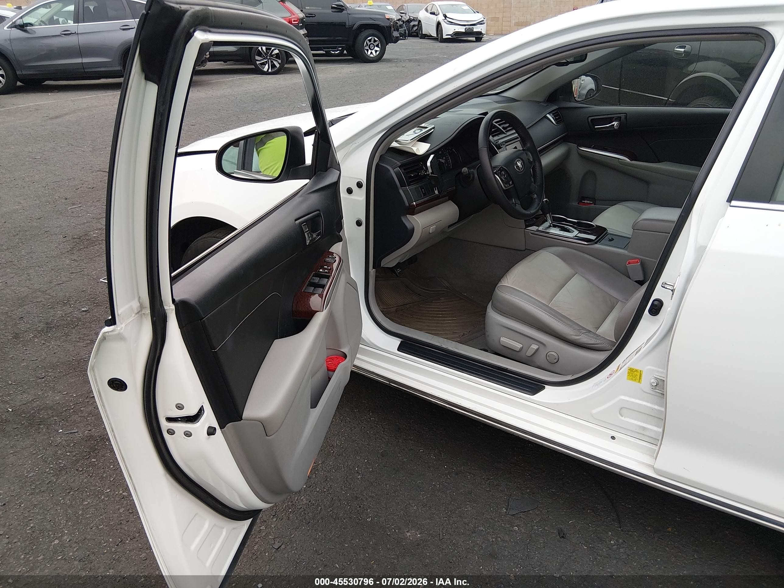2013 Toyota Camry Xle White vin: 4T4BF1FK5DR294209