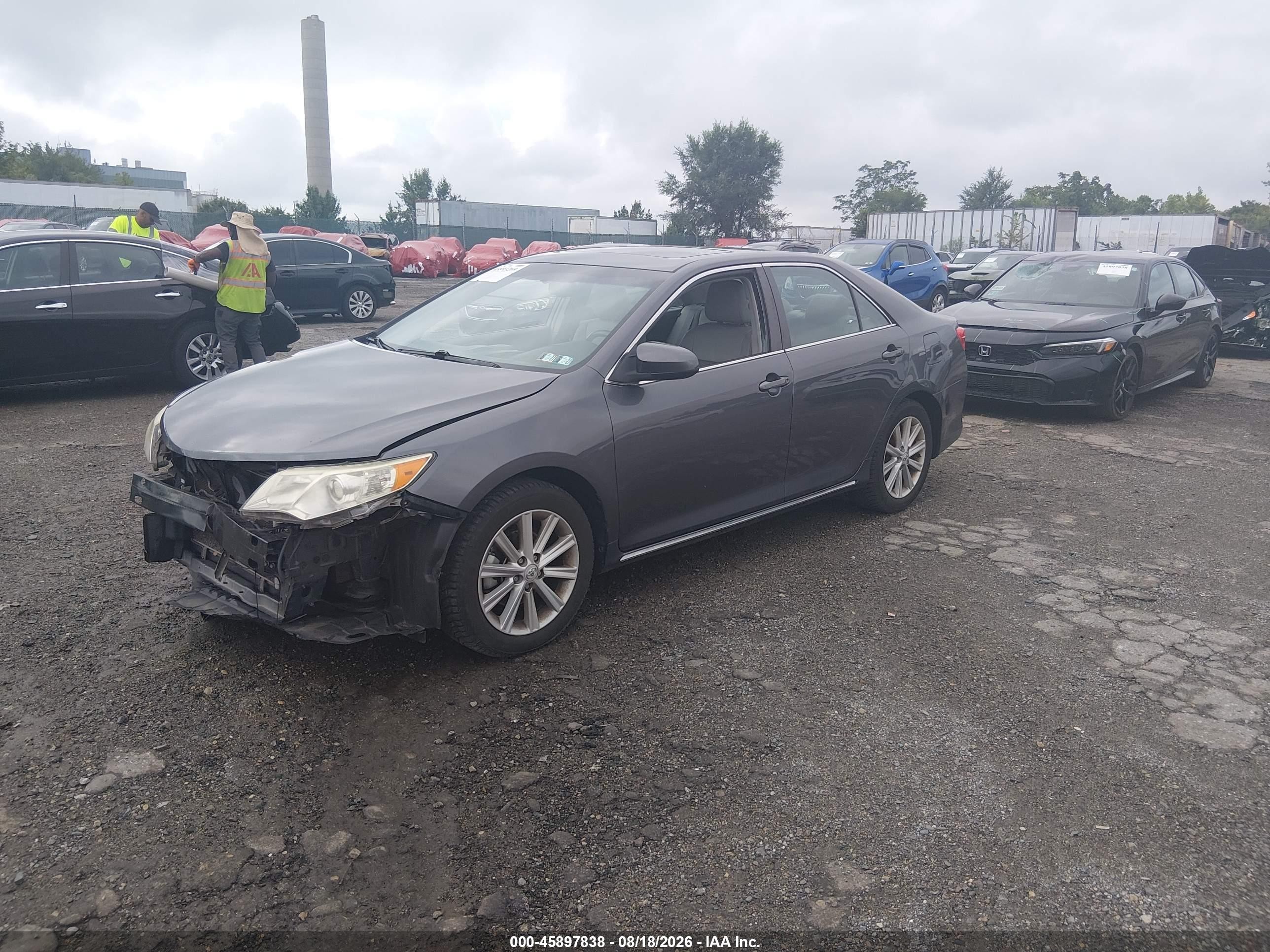 2013 Toyota Camry Xle Gray vin: 4T4BF1FK5DR297367