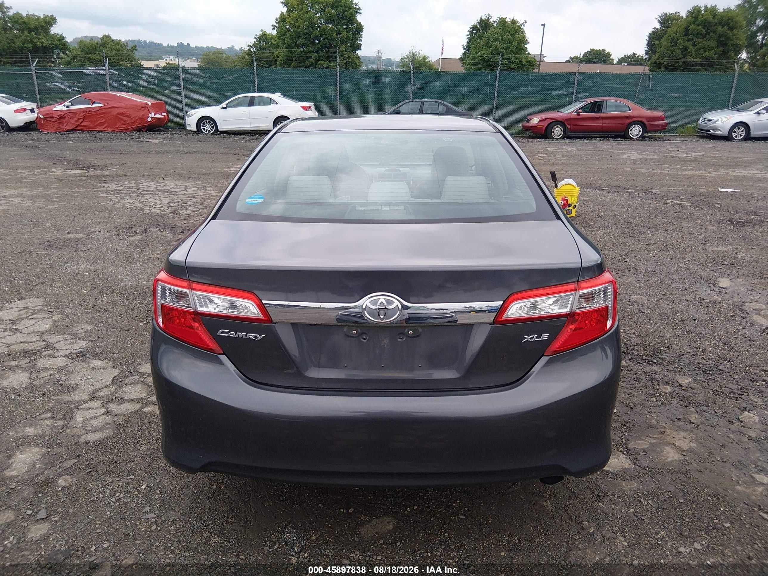 2013 Toyota Camry Xle Gray vin: 4T4BF1FK5DR297367