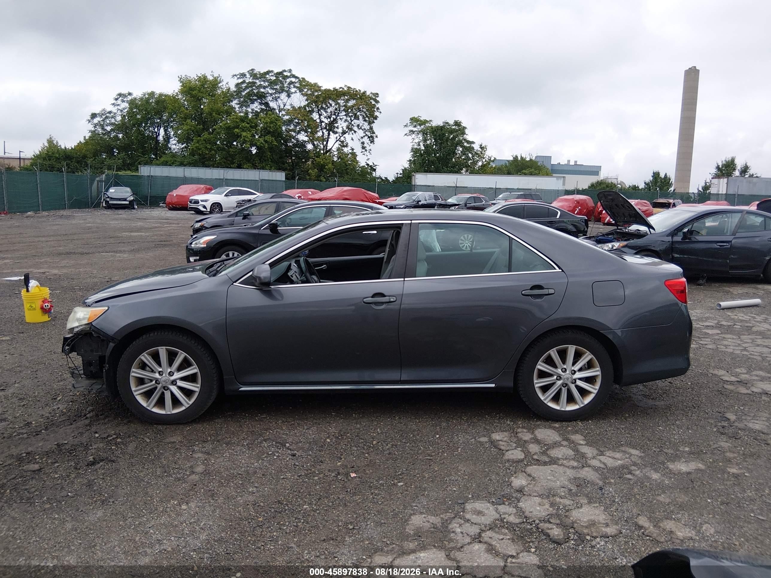2013 Toyota Camry Xle Gray vin: 4T4BF1FK5DR297367