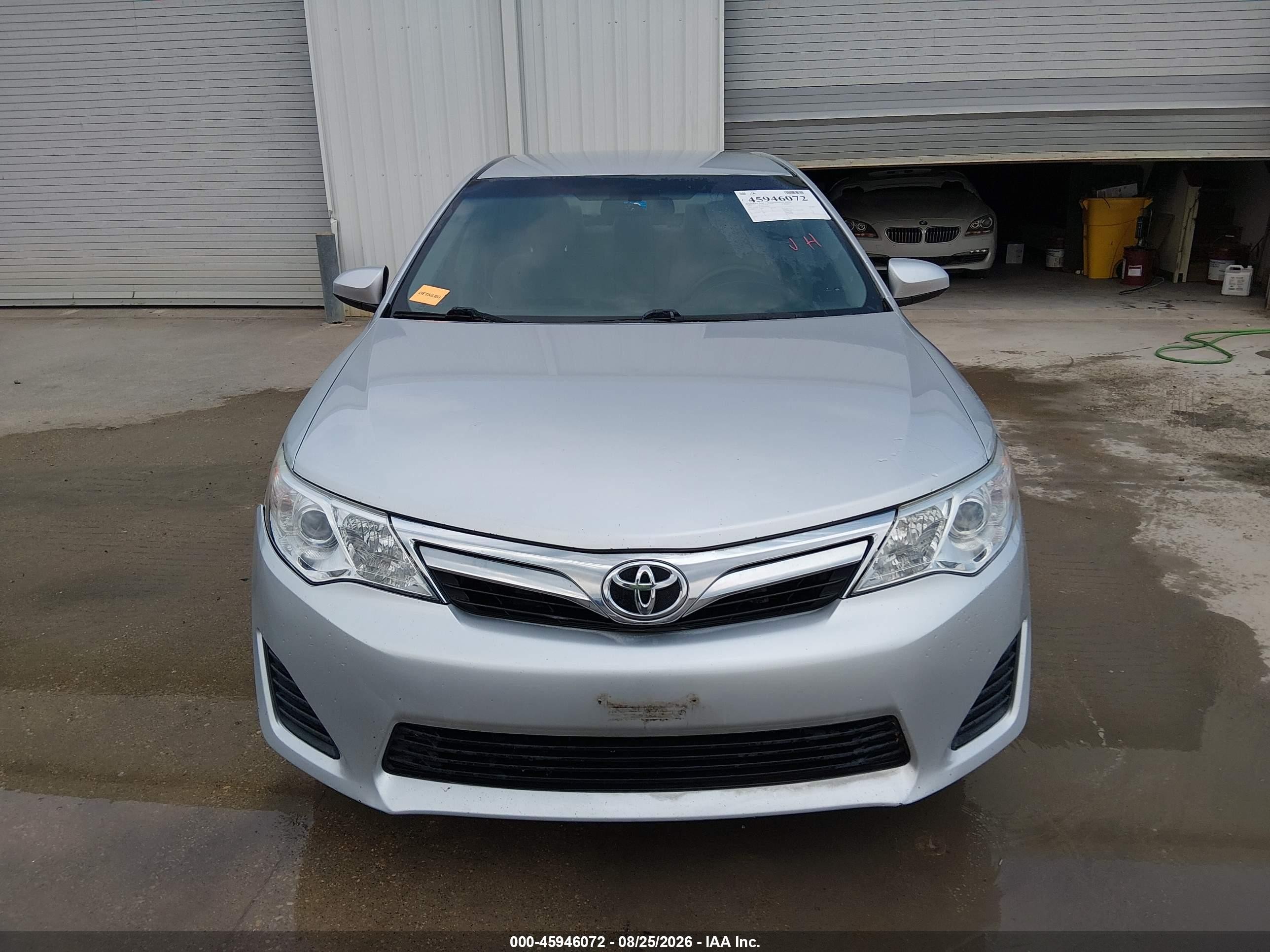 2013 Toyota Camry Le Серебряный vin: 4T4BF1FK5DR300526