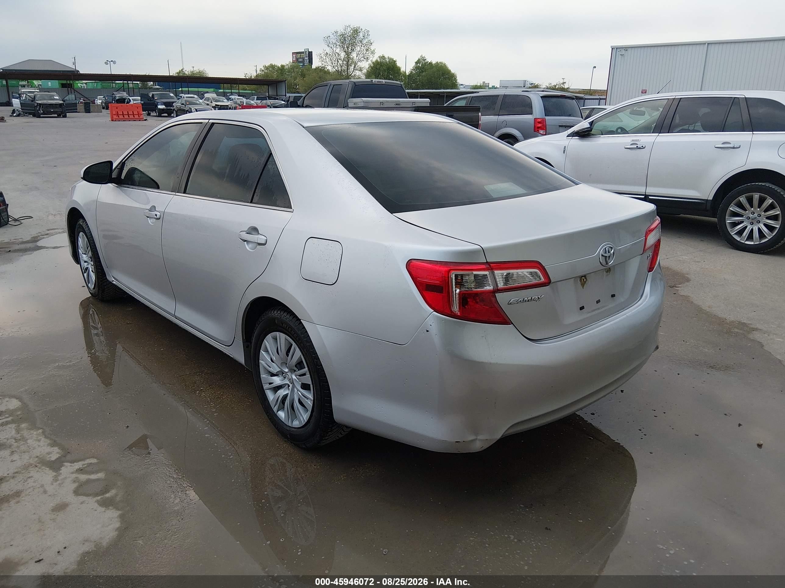 2013 Toyota Camry Le Серебряный vin: 4T4BF1FK5DR300526