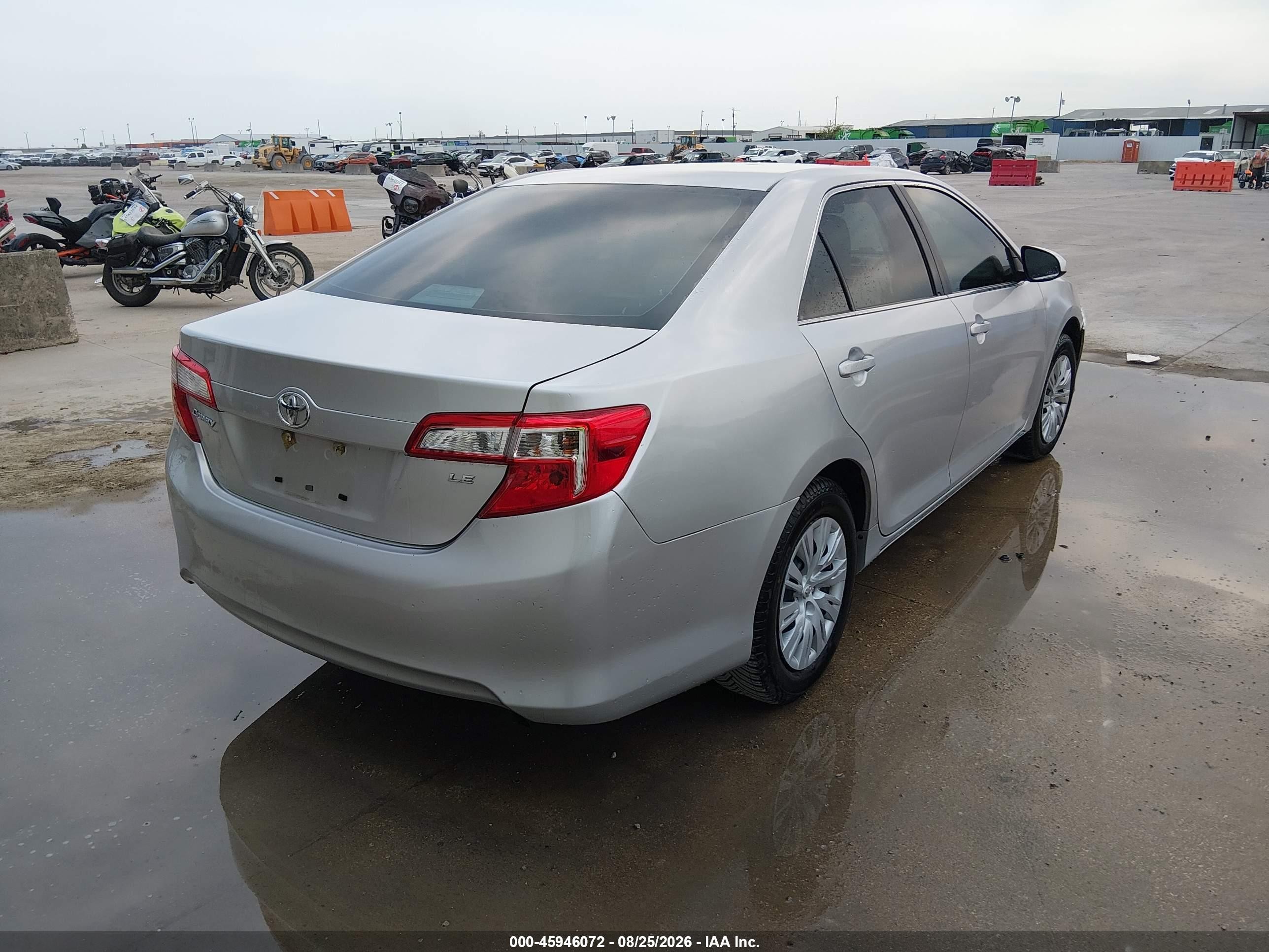 2013 Toyota Camry Le Серебряный vin: 4T4BF1FK5DR300526