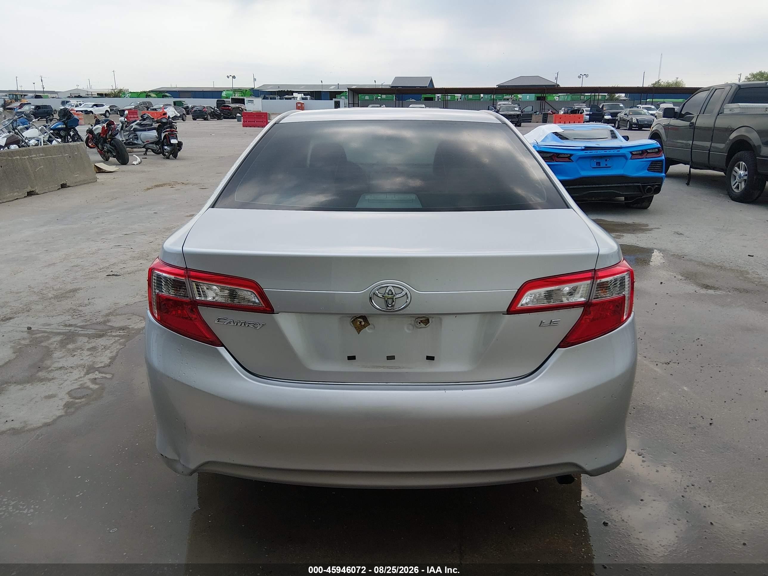 2013 Toyota Camry Le Серебряный vin: 4T4BF1FK5DR300526