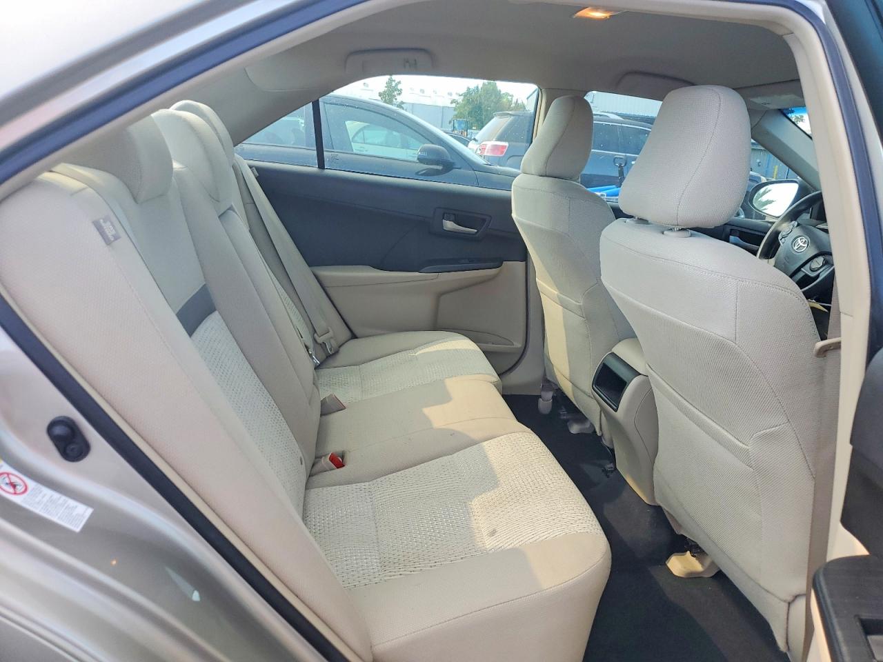 2013 Toyota Camry Le Cream vin: 4T4BF1FK5DR308318