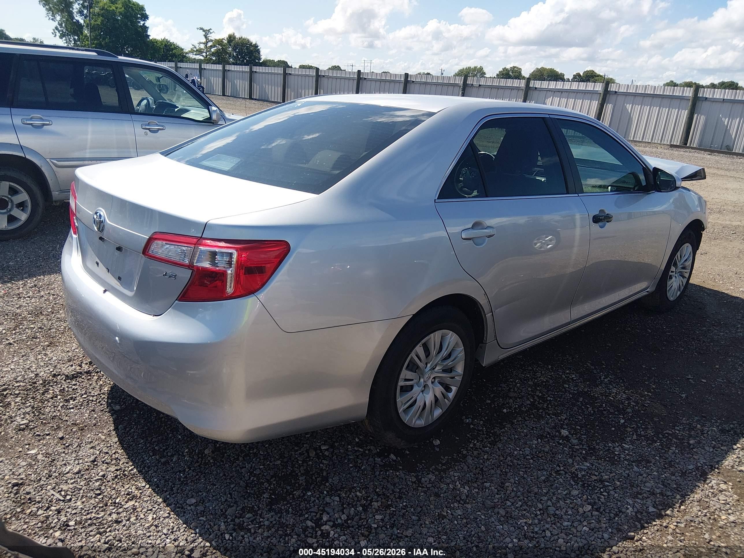 2013 Toyota Camry Le Silver vin: 4T4BF1FK5DR322249
