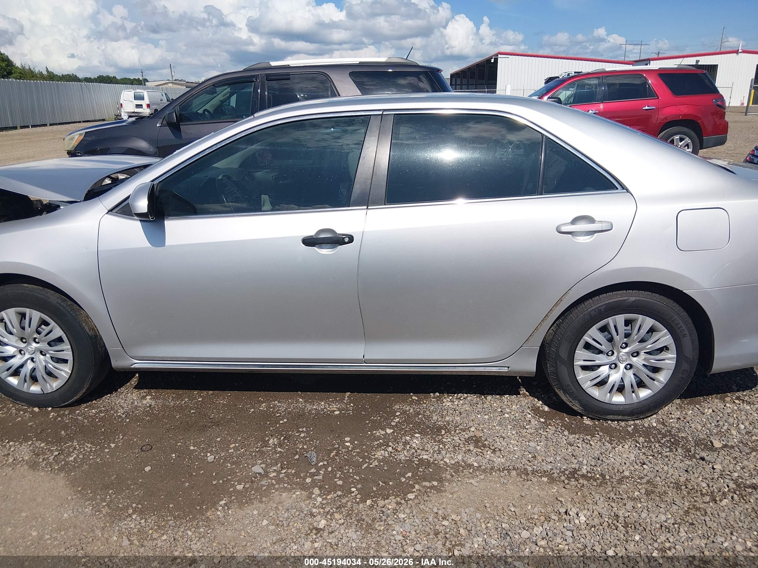 2013 Toyota Camry Le Silver vin: 4T4BF1FK5DR322249