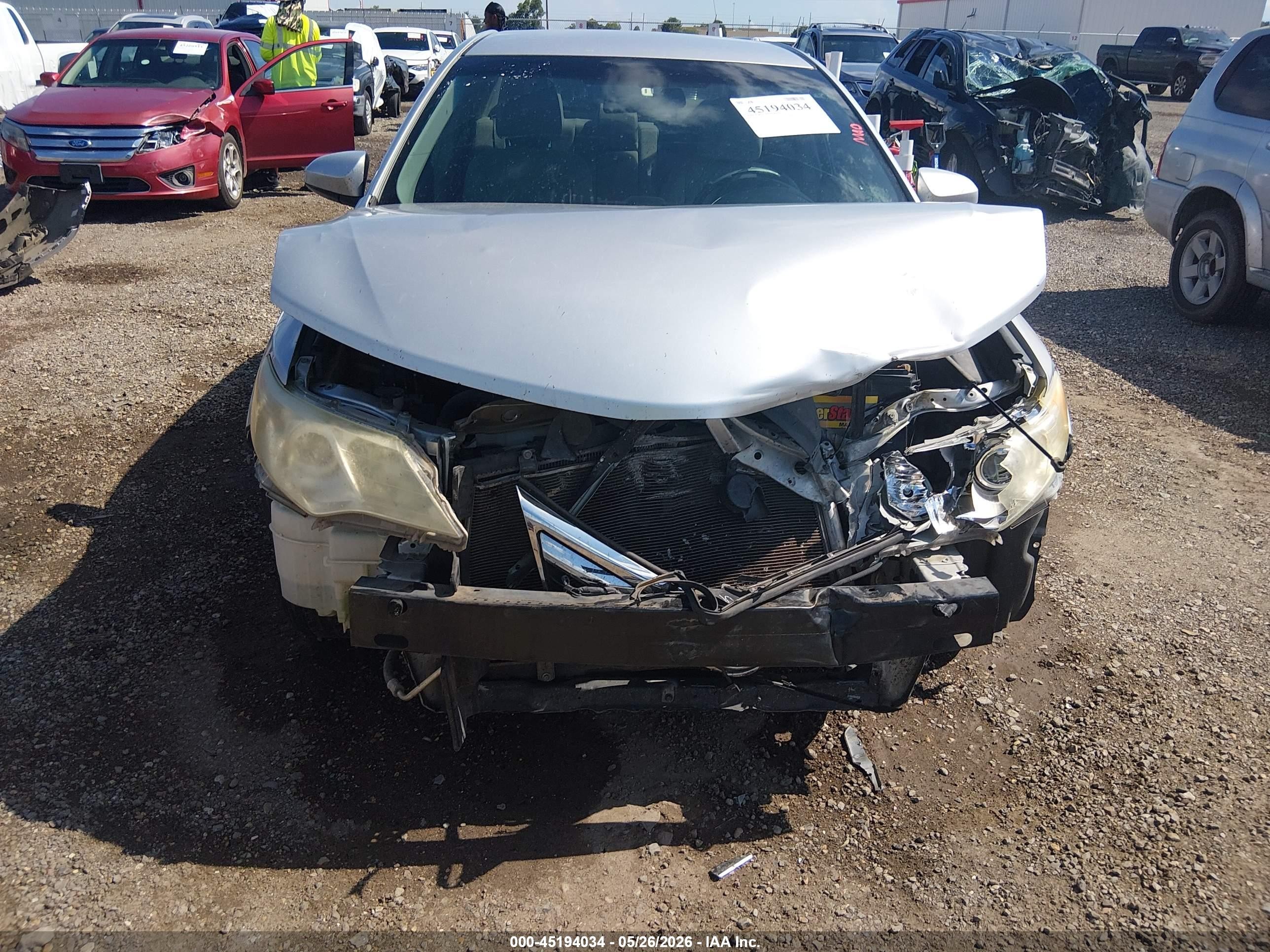 2013 Toyota Camry Le Silver vin: 4T4BF1FK5DR322249