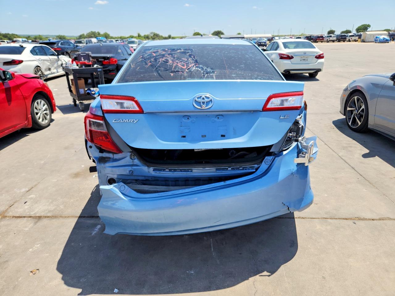 2013 Toyota Camry Le Blue vin: 4T4BF1FK5DR324275