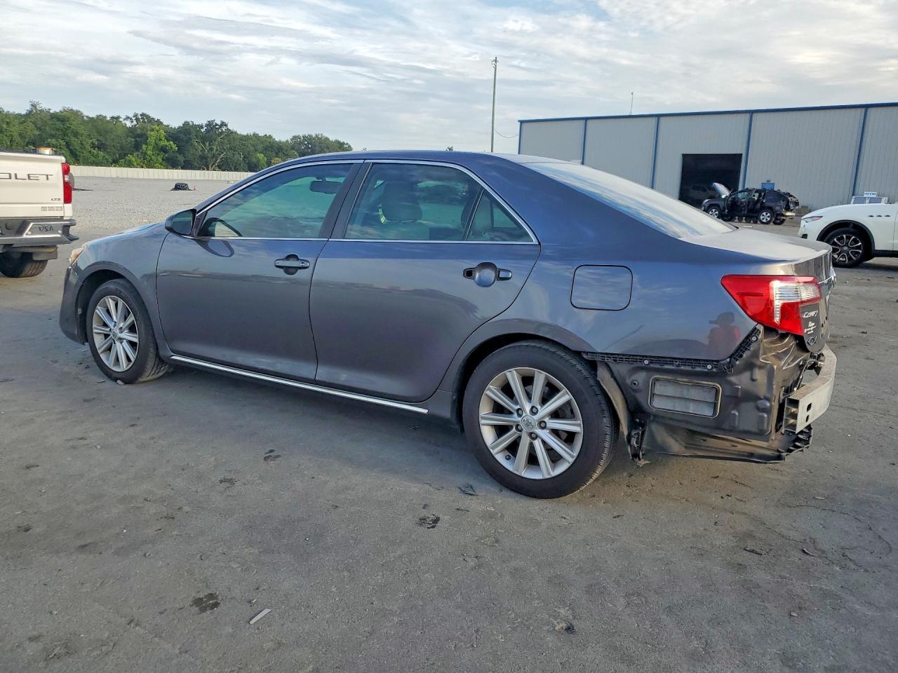 2013 Toyota Camry Xle Gray vin: 4T4BF1FK5DR327144