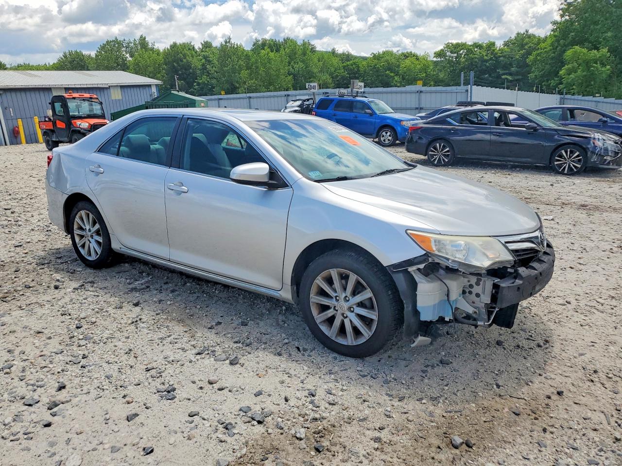 2014 Toyota Camry Xle Silver vin: 4T4BF1FK5ER337979
