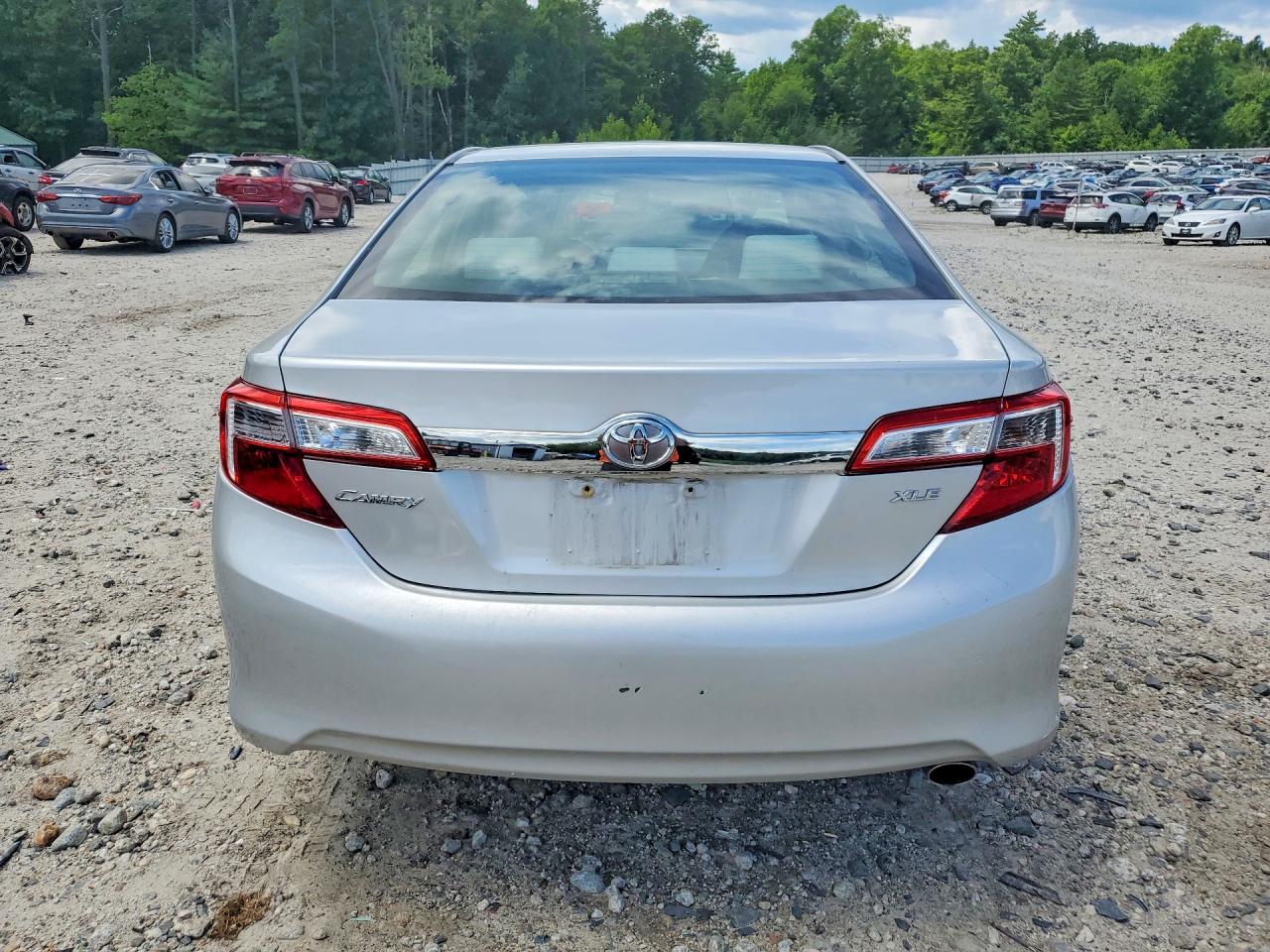 2014 Toyota Camry Xle Silver vin: 4T4BF1FK5ER337979