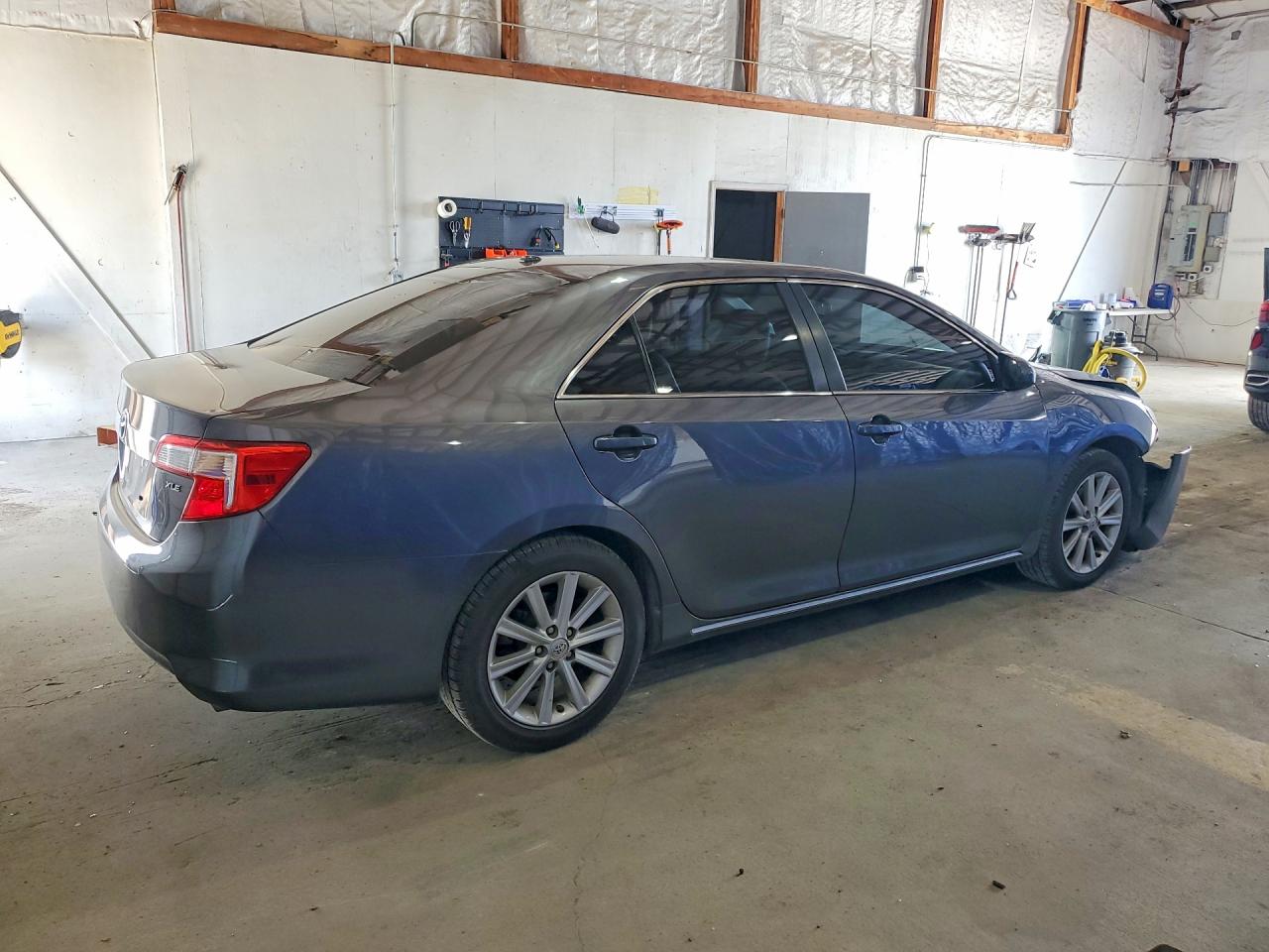 2014 Toyota Camry Xle Gray vin: 4T4BF1FK5ER348187