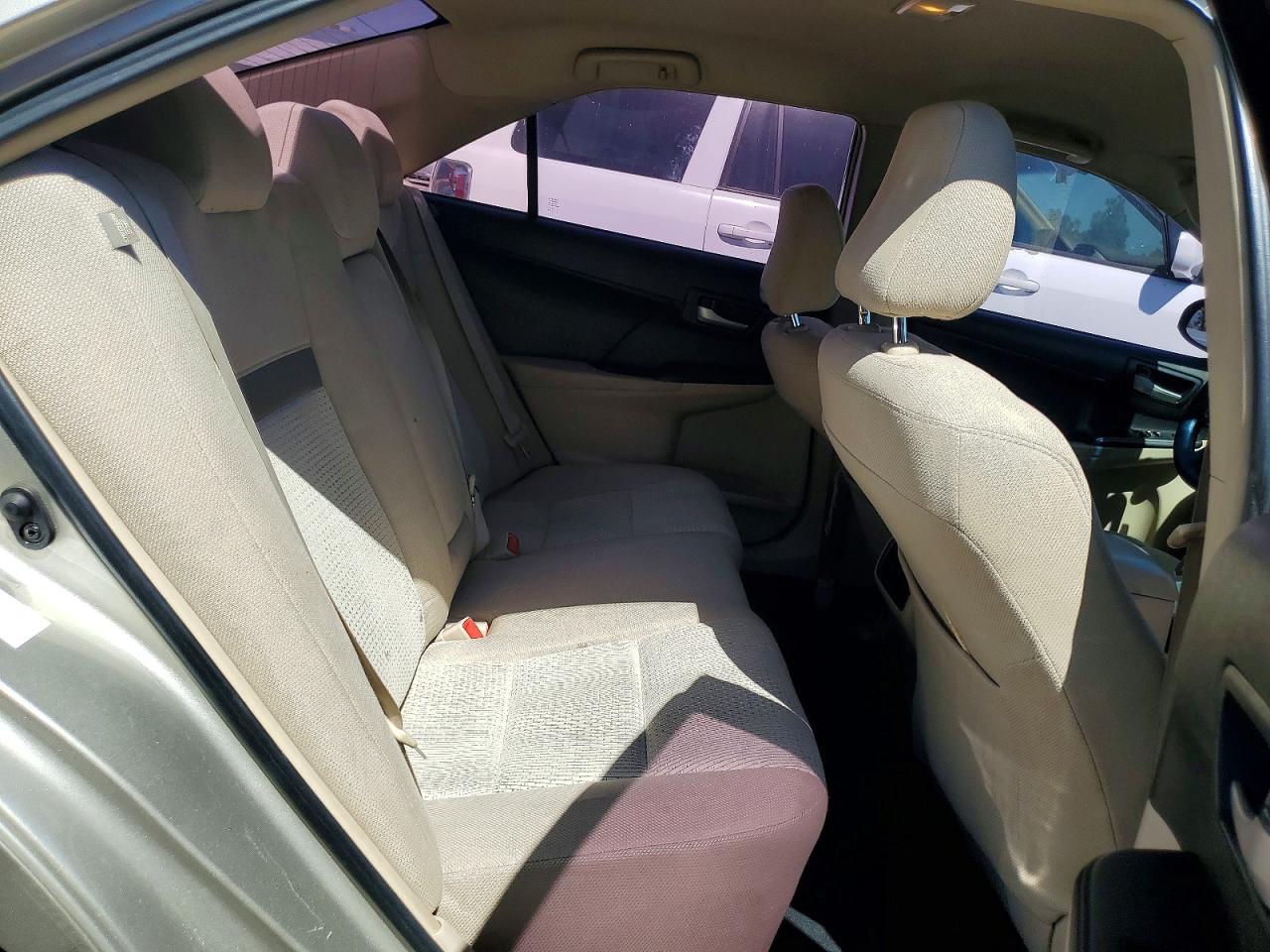 2014 Toyota Camry Le Beige vin: 4T4BF1FK5ER366866