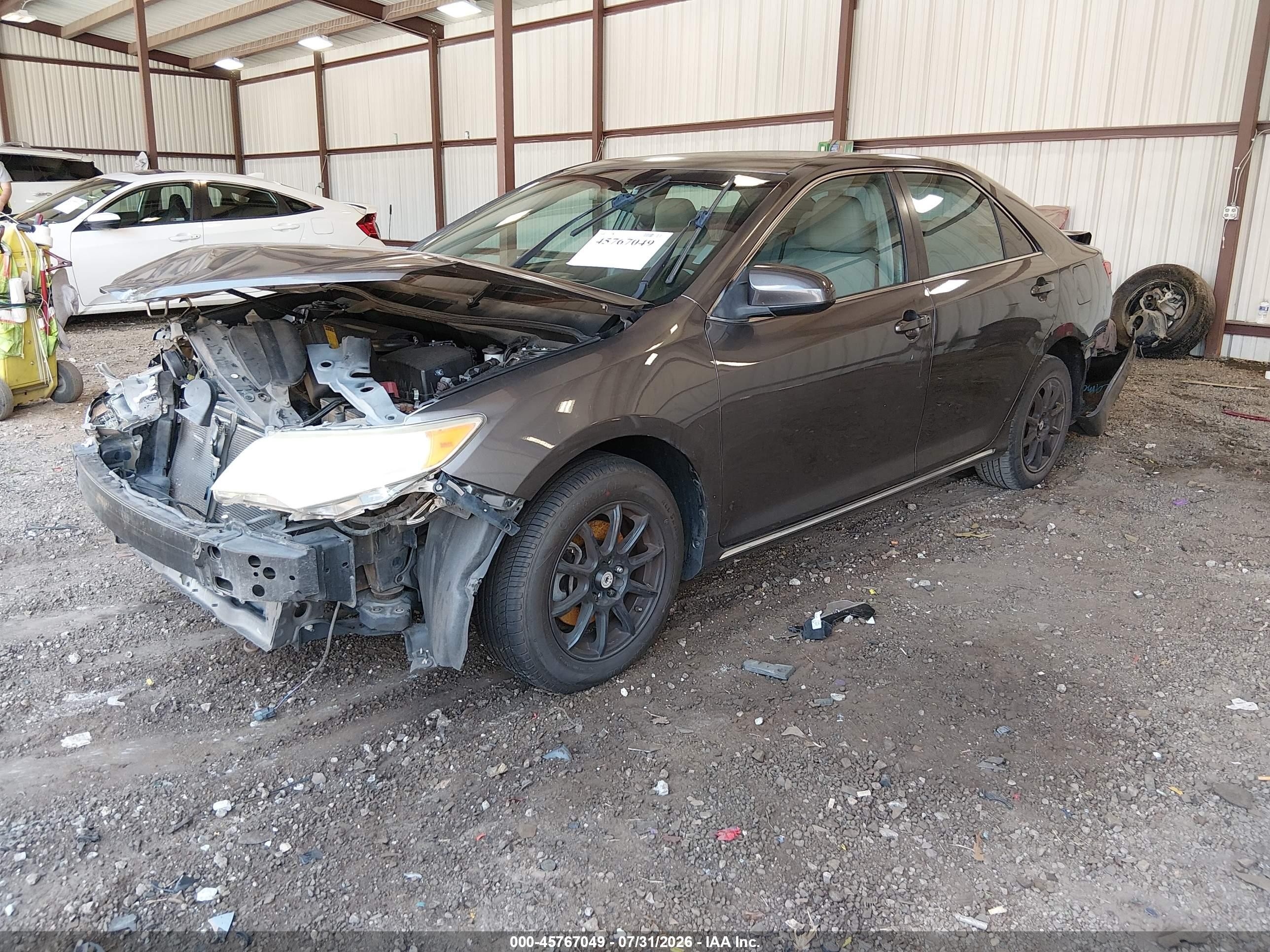 2014 Toyota Camry Le Gray vin: 4T4BF1FK5ER373770