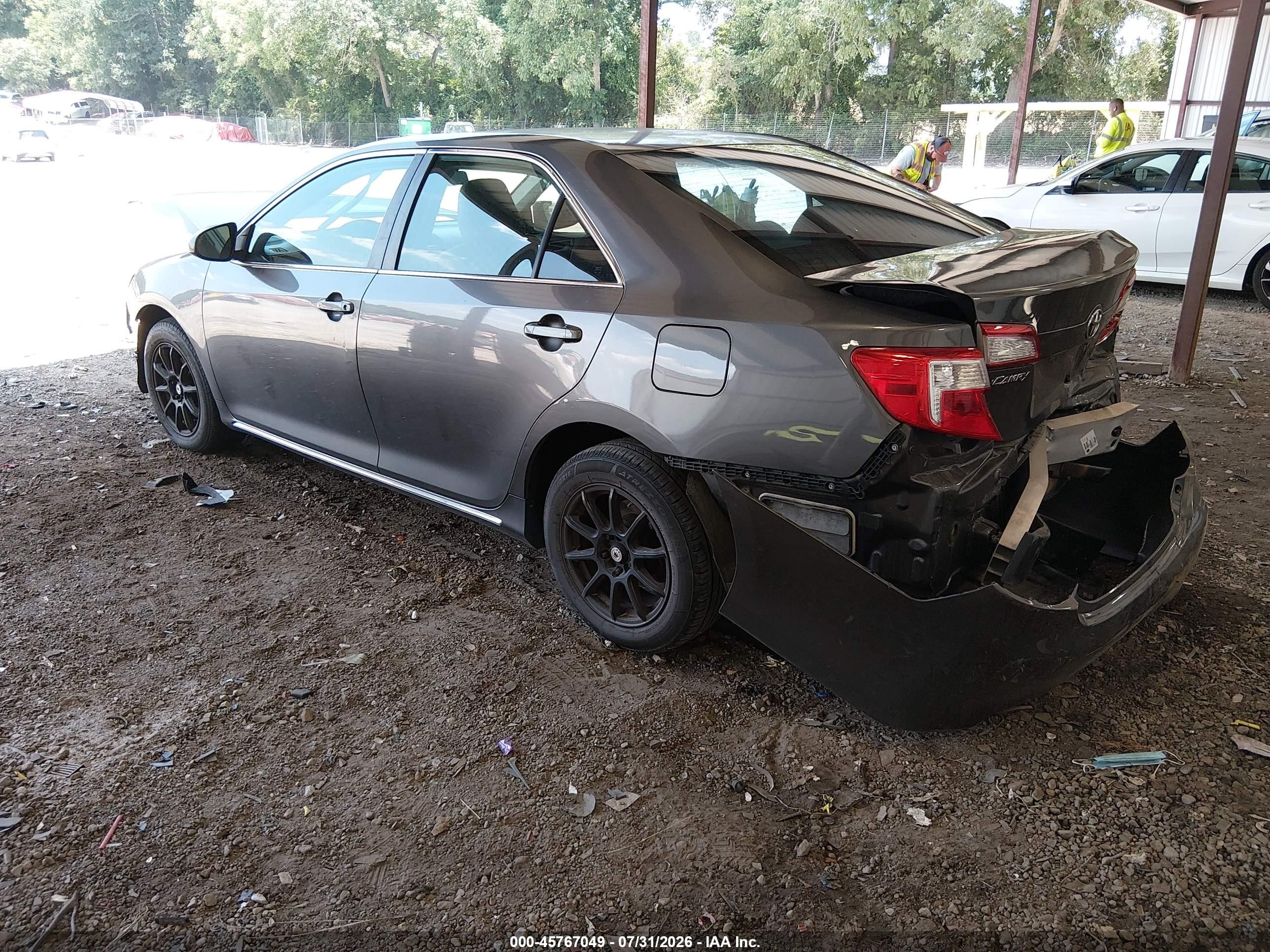 2014 Toyota Camry Le Gray vin: 4T4BF1FK5ER373770