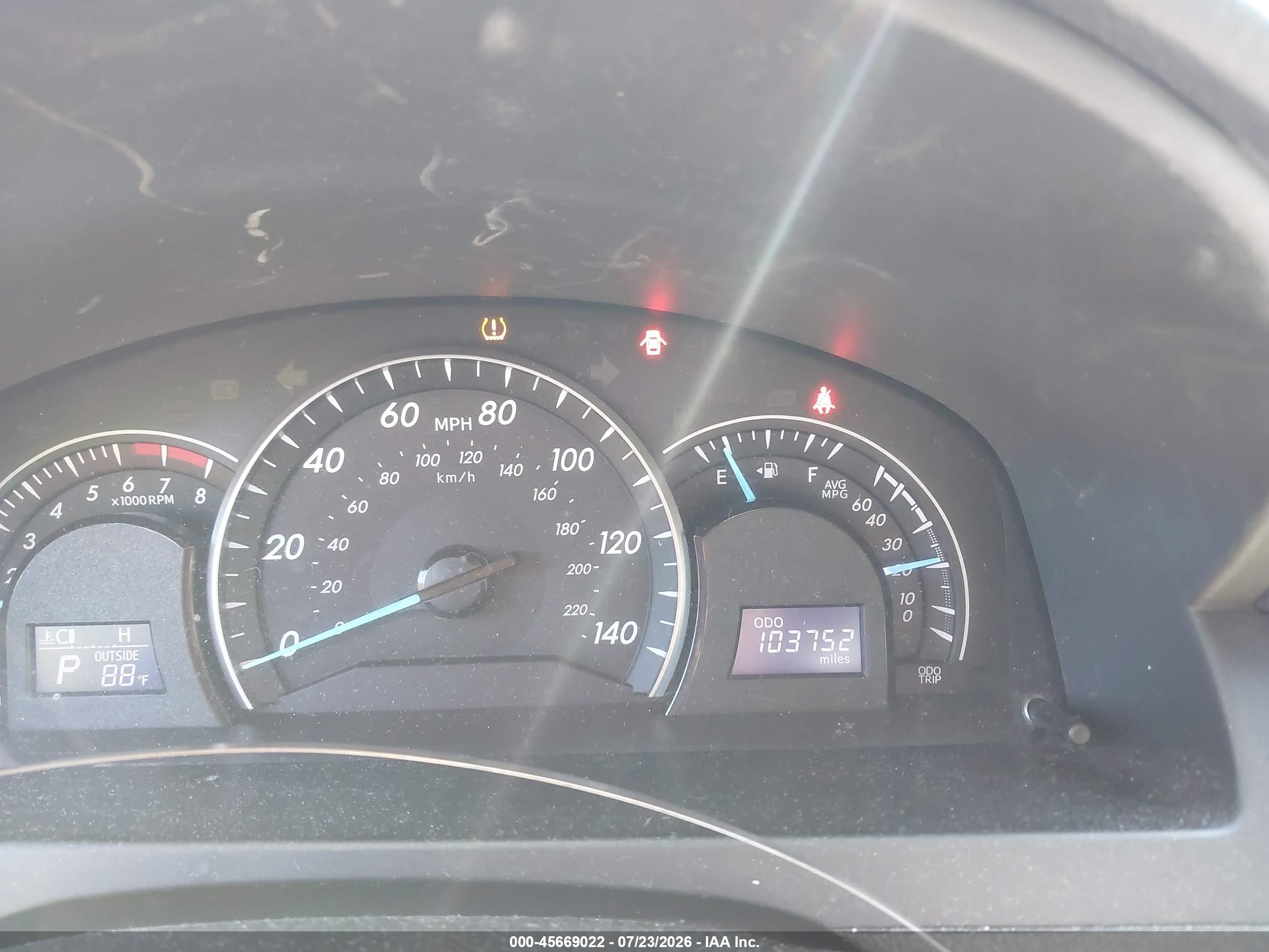 2014 Toyota Camry Le Серый vin: 4T4BF1FK5ER374207