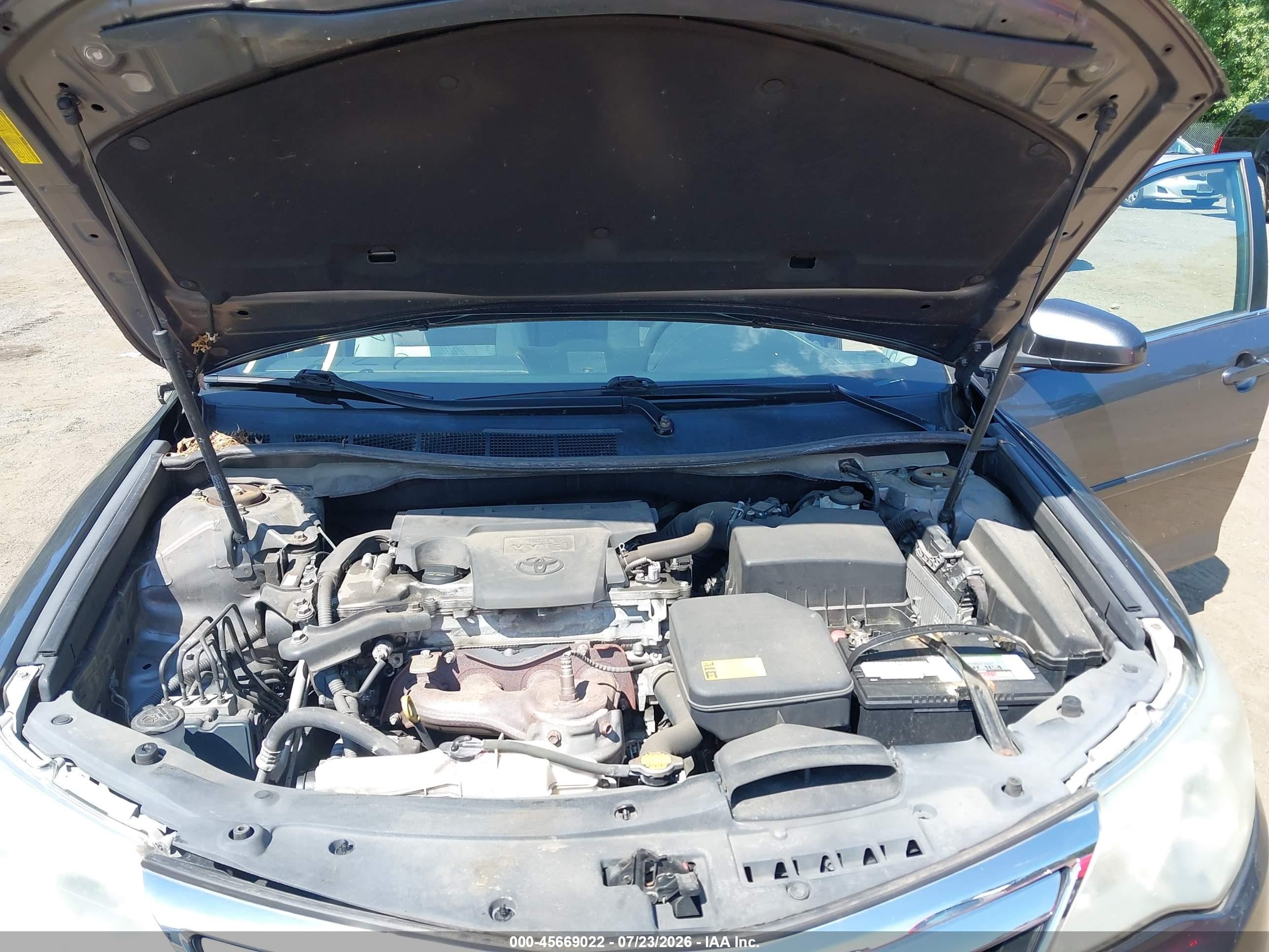 2014 Toyota Camry Le Серый vin: 4T4BF1FK5ER374207