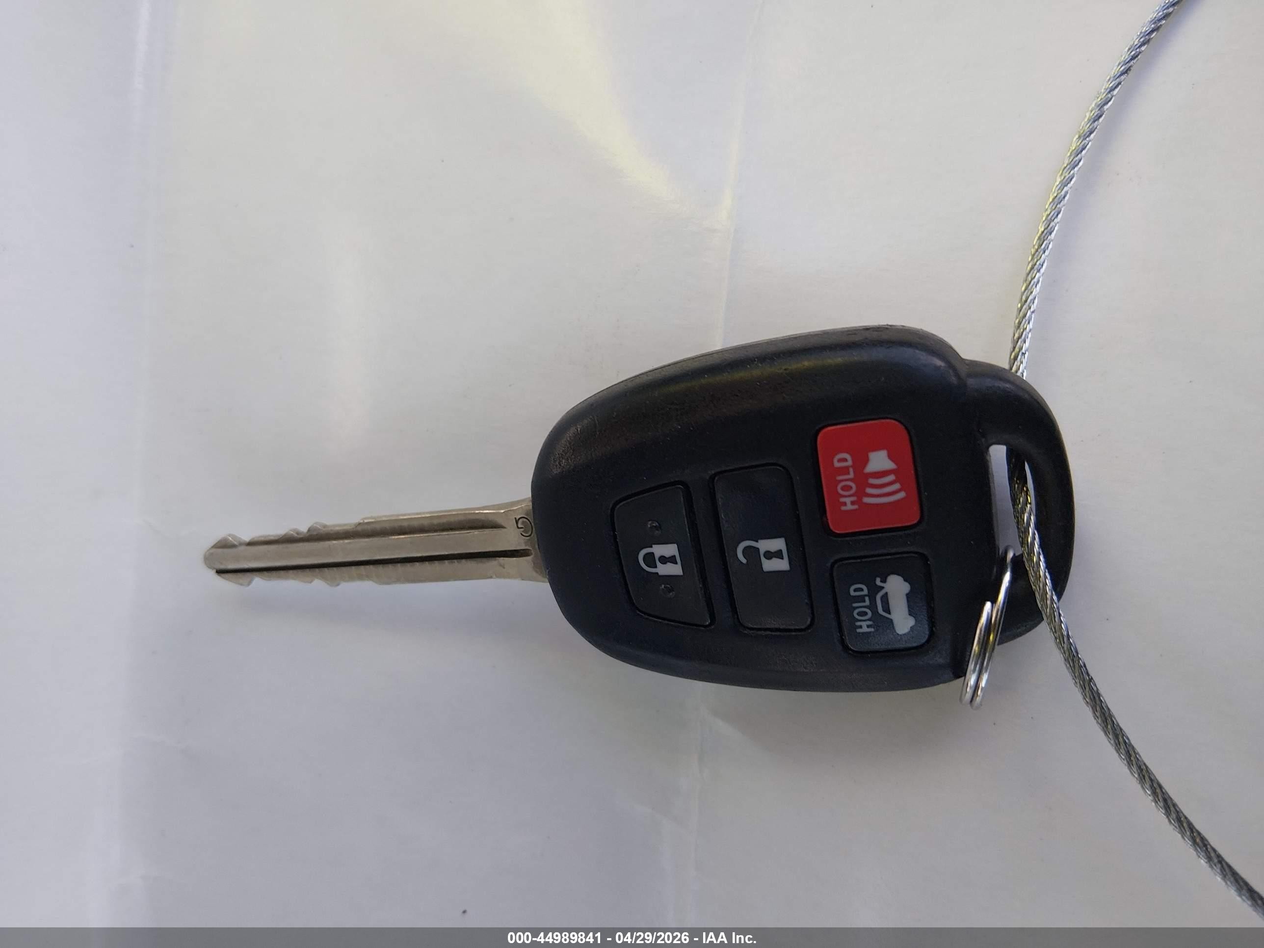 2014 Toyota Camry Le Silver vin: 4T4BF1FK5ER379326
