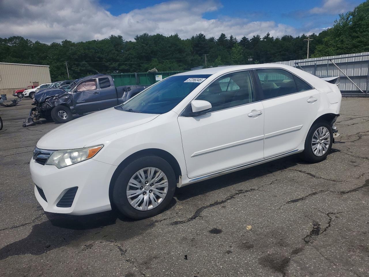 2014 Toyota Camry Le White vin: 4T4BF1FK5ER388401