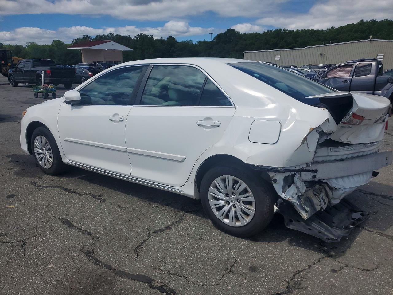 2014 Toyota Camry Le Белый vin: 4T4BF1FK5ER388401