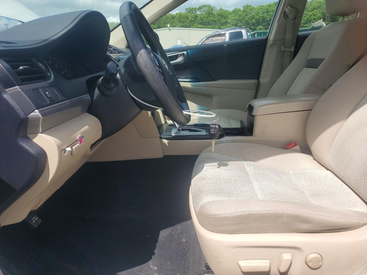 2014 Toyota Camry Le Белый vin: 4T4BF1FK5ER388401