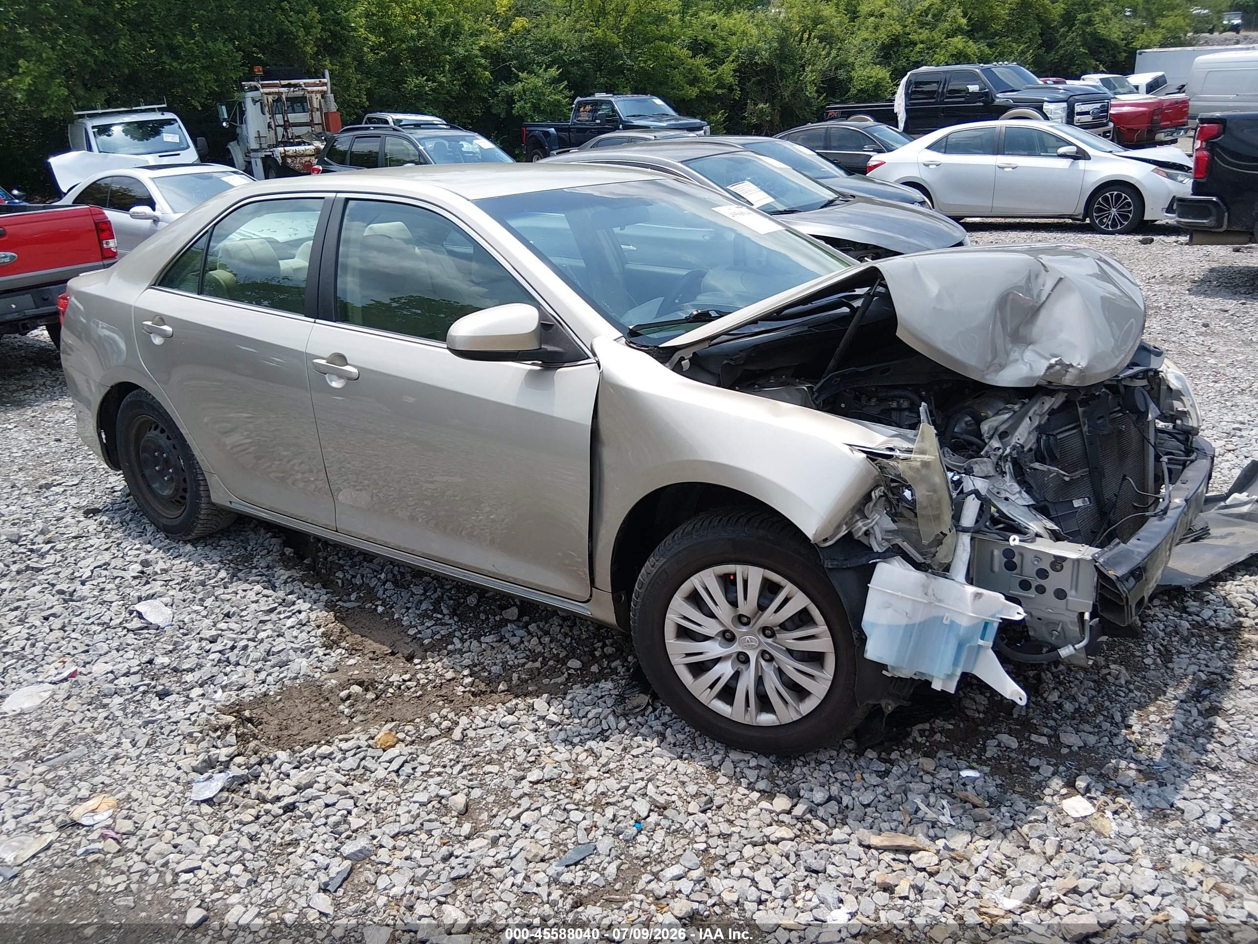 2014 Toyota Camry Le Beige vin: 4T4BF1FK5ER395784