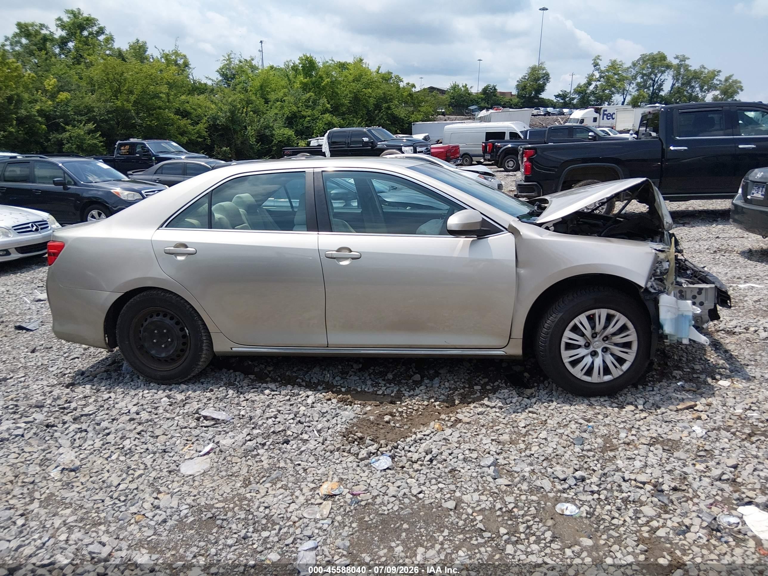 2014 Toyota Camry Le Beige vin: 4T4BF1FK5ER395784
