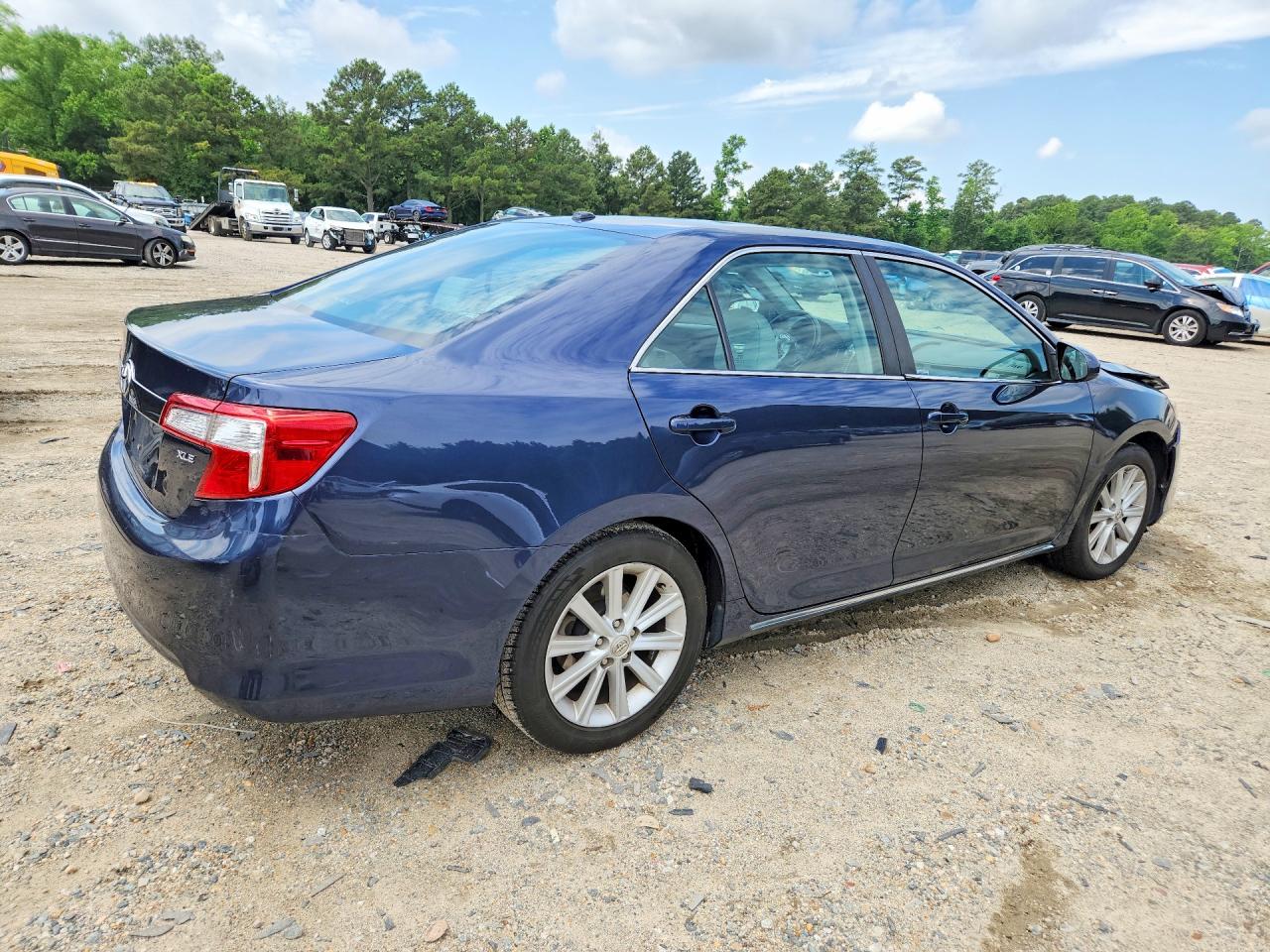 2014 Toyota Camry Xle Blue vin: 4T4BF1FK5ER402474