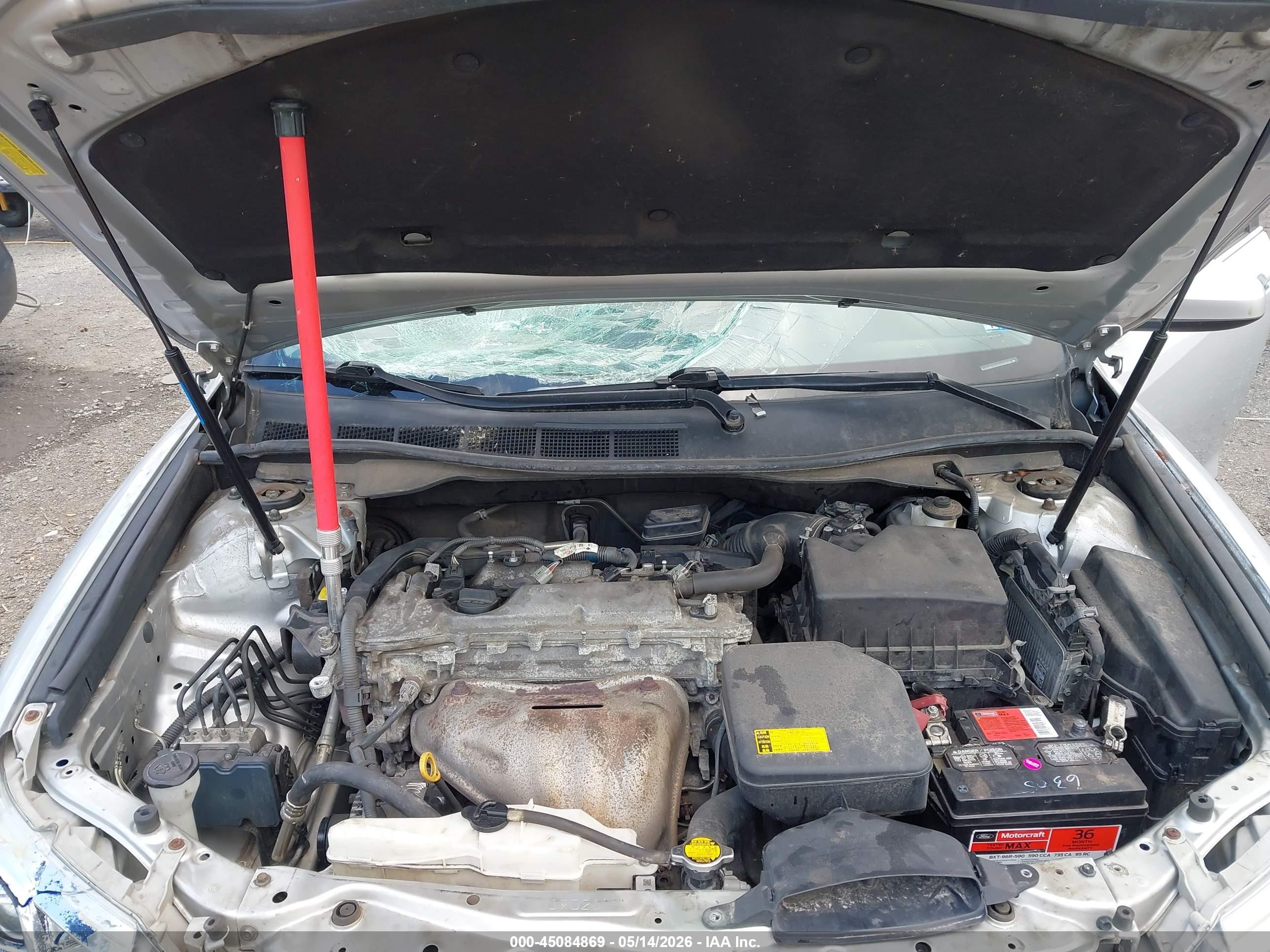 2014 Toyota Camry Le Серебряный vin: 4T4BF1FK5ER408565