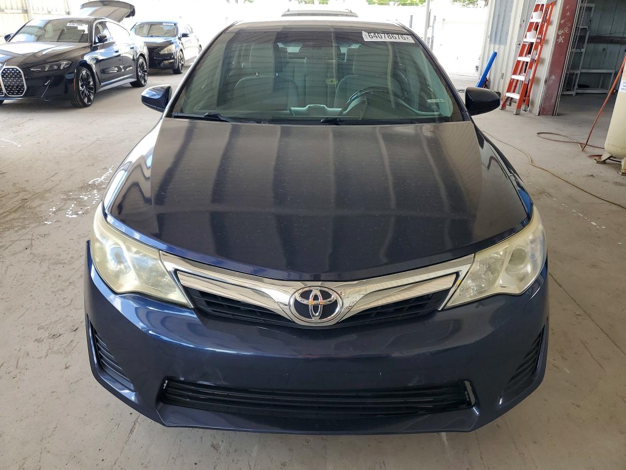 2014 Toyota Camry Le Blue vin: 4T4BF1FK5ER416360