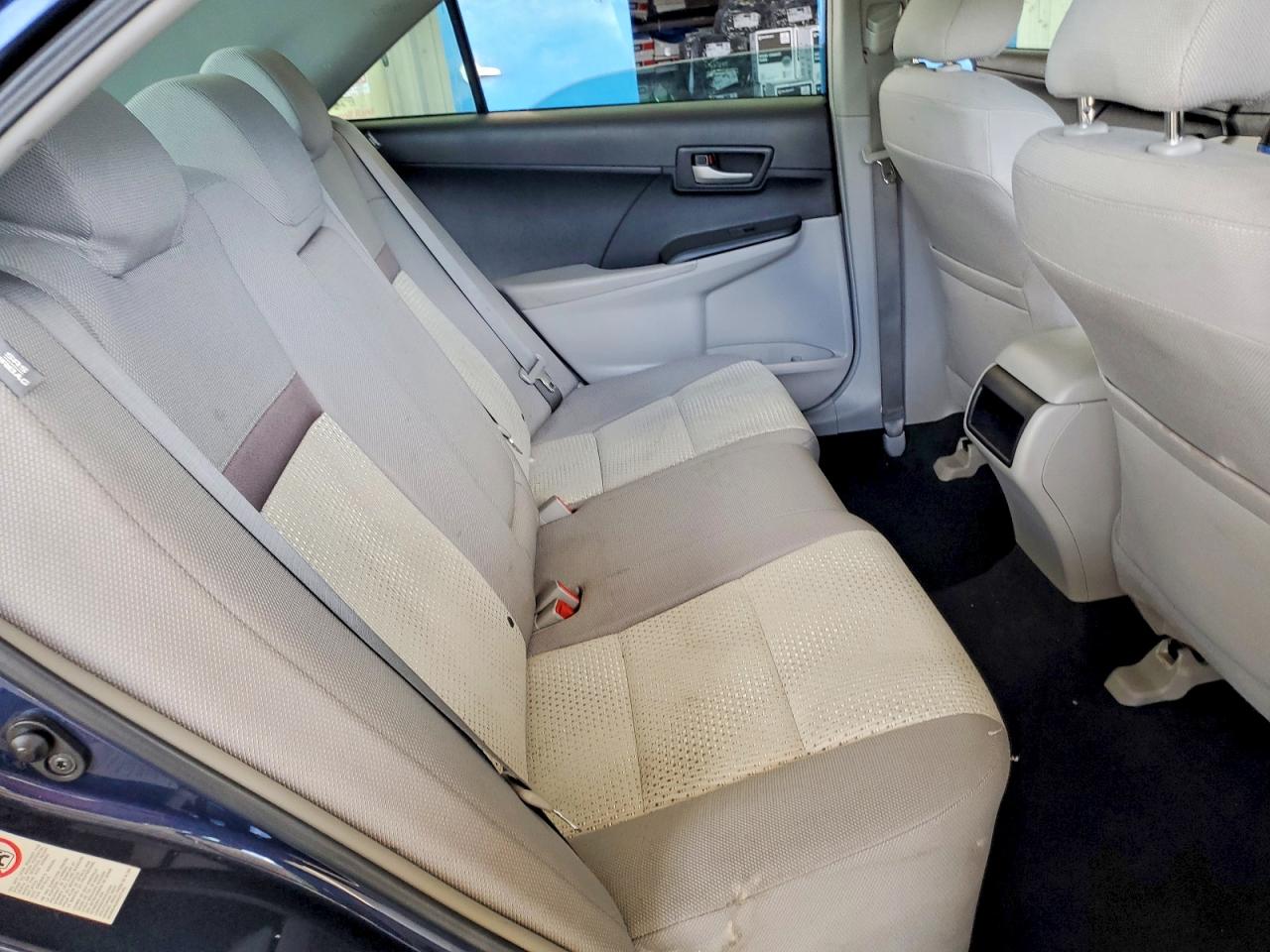 2014 Toyota Camry Le Blue vin: 4T4BF1FK5ER416360