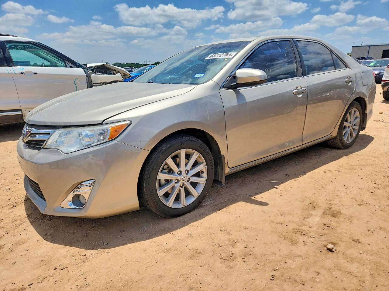 2014 Toyota Camry Xle Tan vin: 4T4BF1FK5ER427407