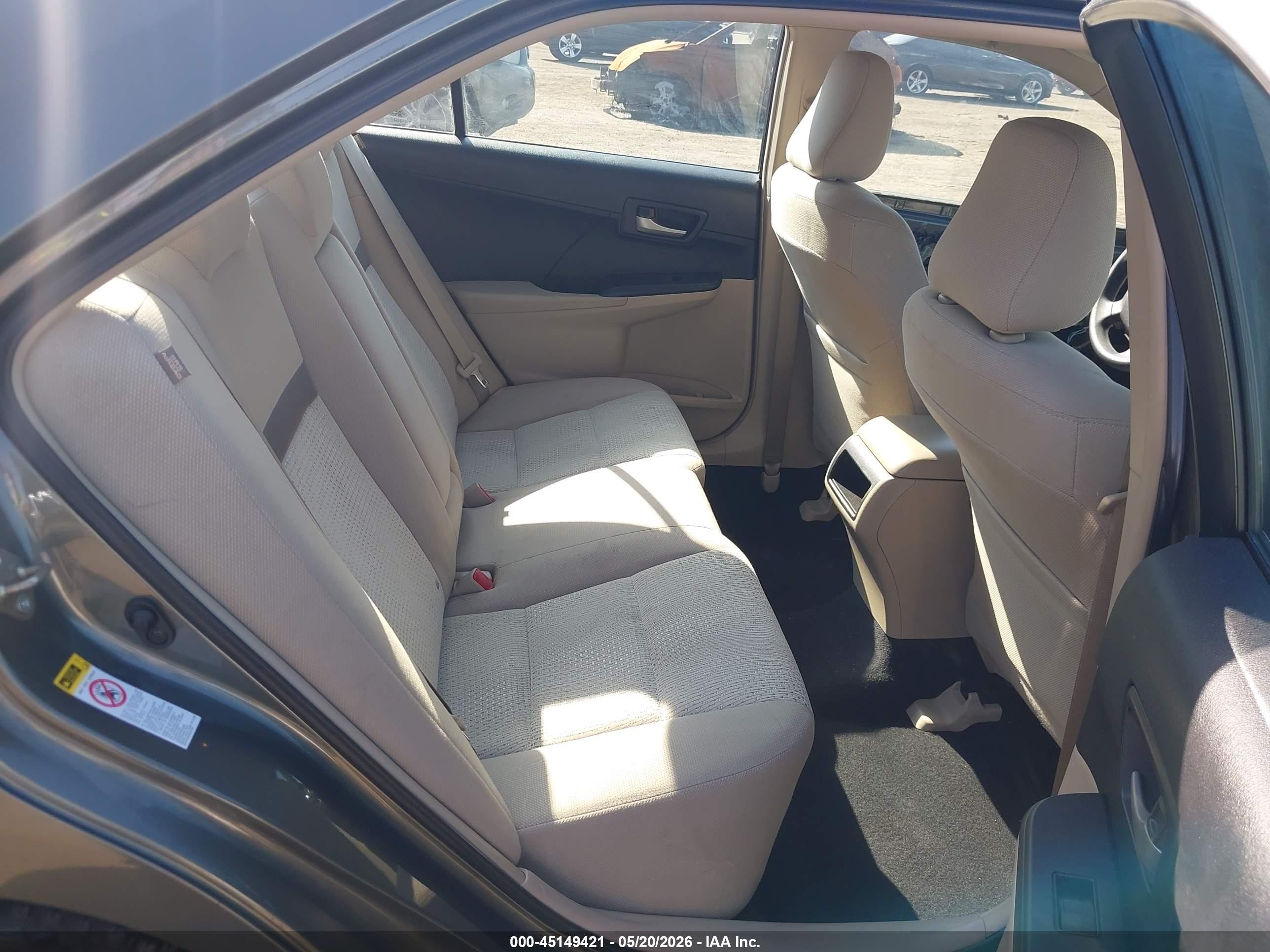 2014 Toyota Camry Le Gray vin: 4T4BF1FK5ER435832