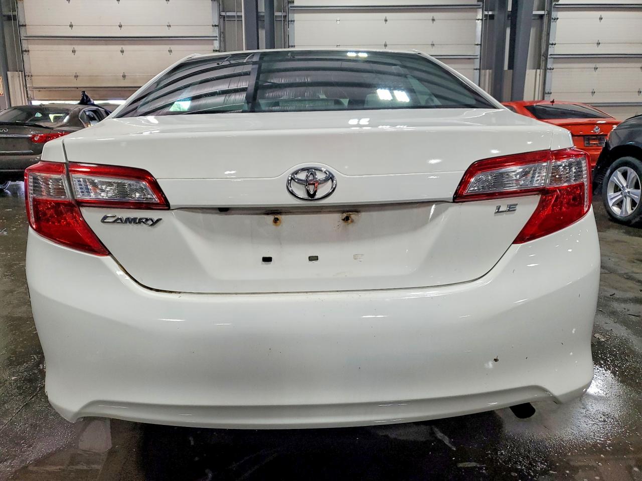 2014 Toyota Camry Le Белый vin: 4T4BF1FK5ER442697