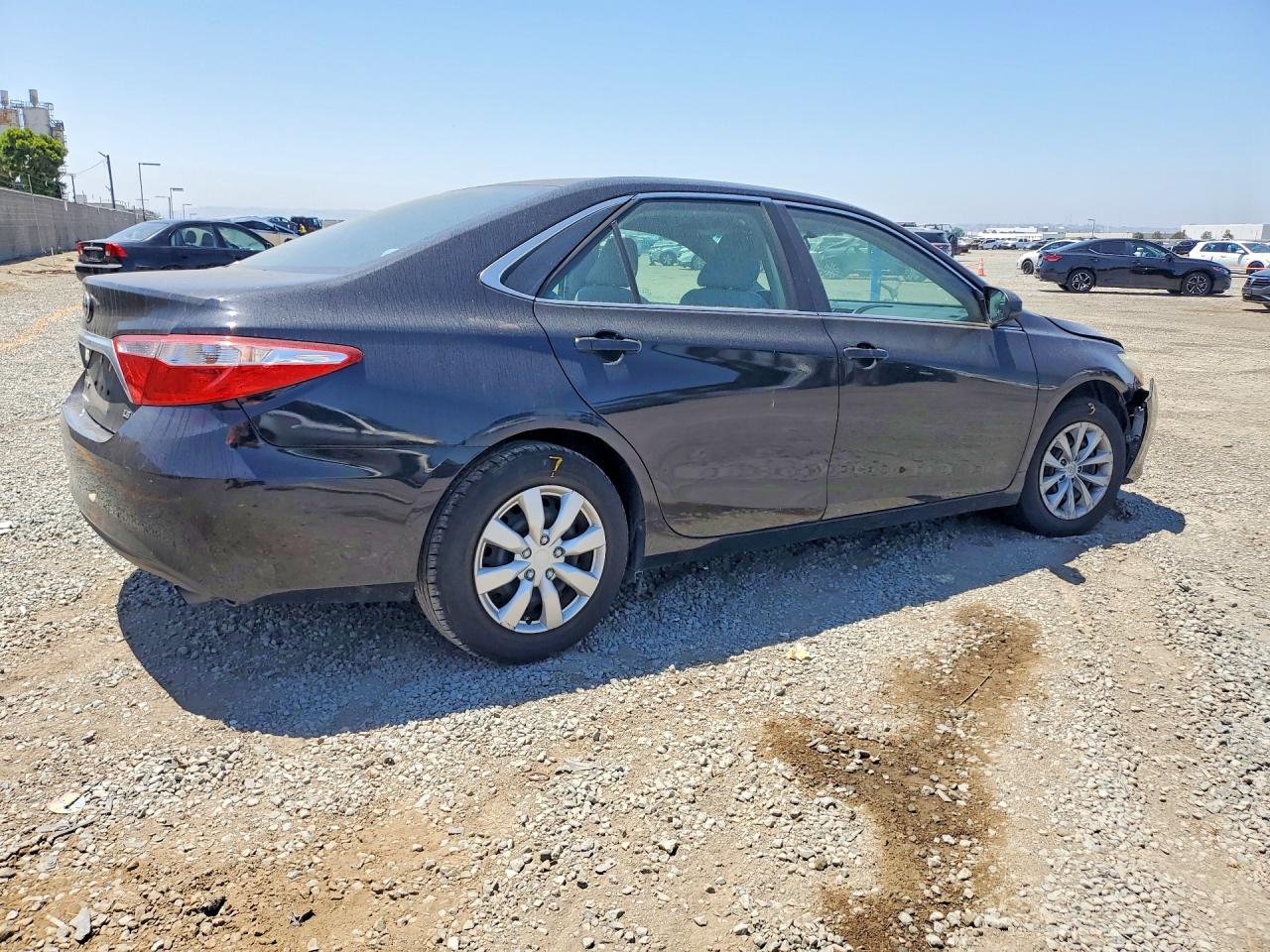 2015 Toyota Camry Le Black vin: 4T4BF1FK5FR444936