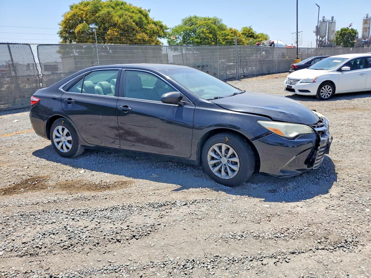 2015 Toyota Camry Le Black vin: 4T4BF1FK5FR444936